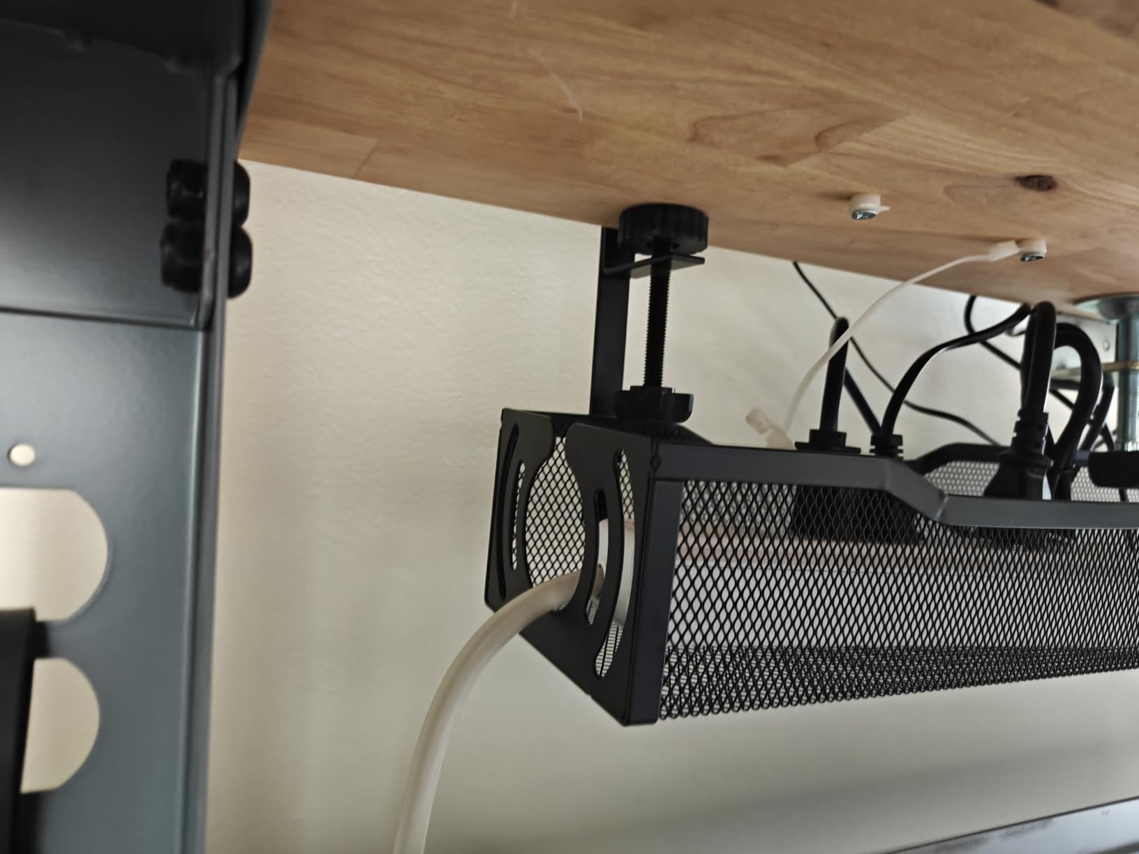 Cable Management, 25.3'' Under Desk Cable Management Tray No Drill | Metal Cable Organizer with Clamp for Wire Management, Cord Organizer for Home Office, Desk Accessories Organizer, Black customer photo 2