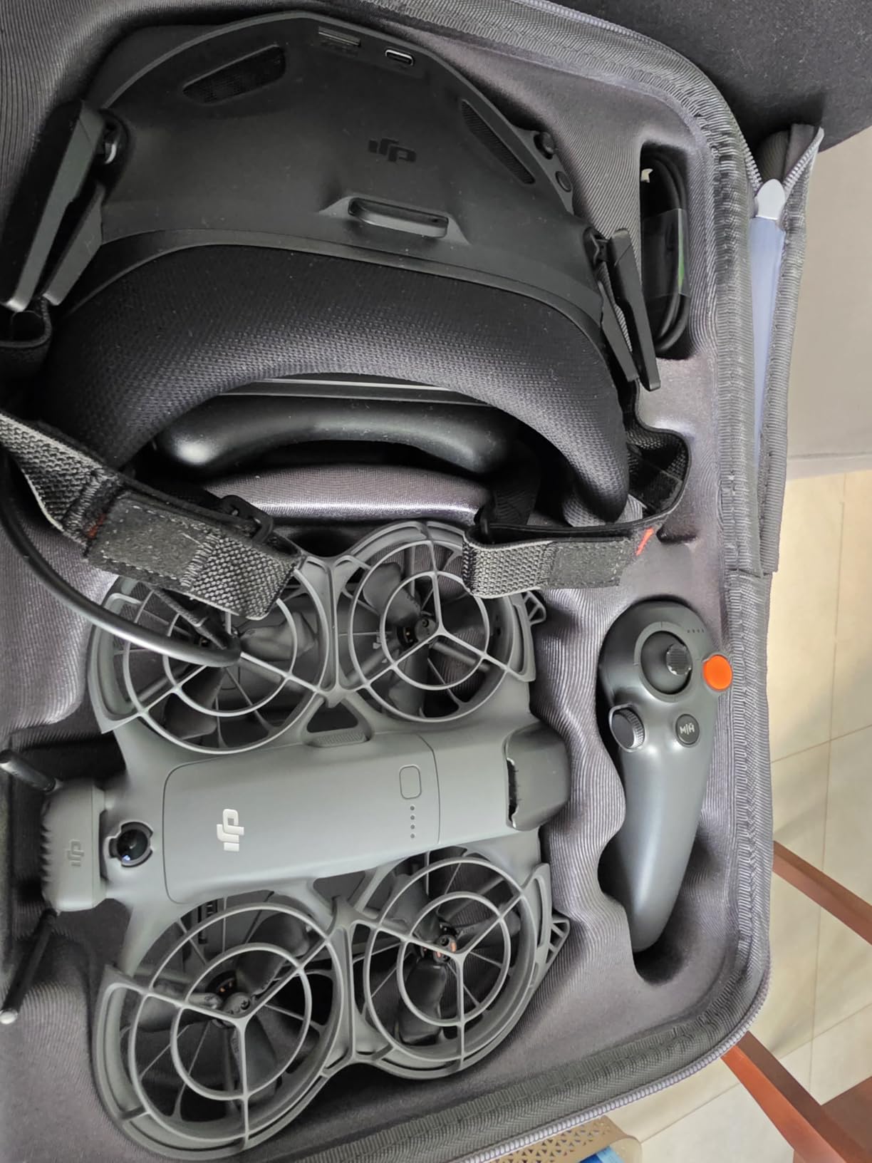 DJI Neo 2 Motion Fly More Combo With RC Motion 3 & Goggles N3, Stable Transmission With Digital Transceiver, 4K Drone for Beginners, FPV Flying, 3 Batteries customer photo 1