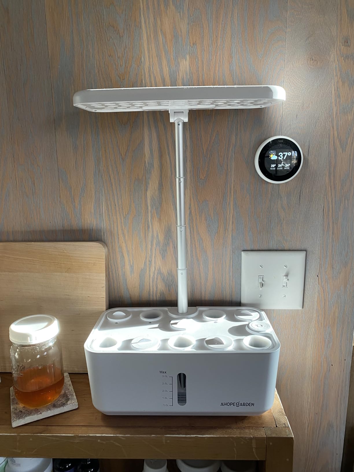 Indoor Garden Hydroponics Growing System: 10 Pods Kit with LED | Plant Germination Kit Herb Vegetable Growth Lamp Countertop Hydroponic Planter Harvest Lettuce for Healthy-Living Enthusiasts customer photo 1
