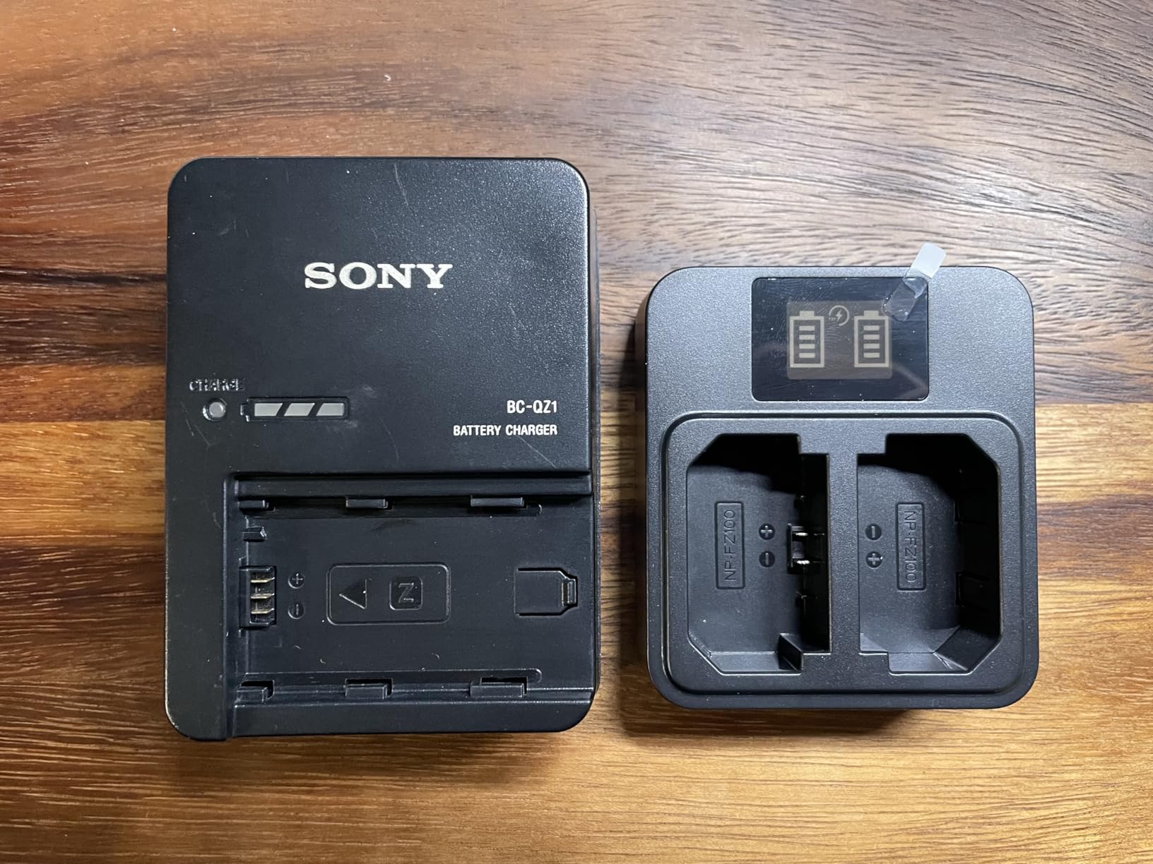 llano NP-FZ100 Battery Charger- 2 Slot Fast Charger A7iii Battery Charger | for Sony A7III A7IV A6700 FX3 FX30 A7C A7CII A7RV A7RIII A6600 ZV-E1 ZV-E10II A9 A1 FX2, Smart LED Display customer photo 1