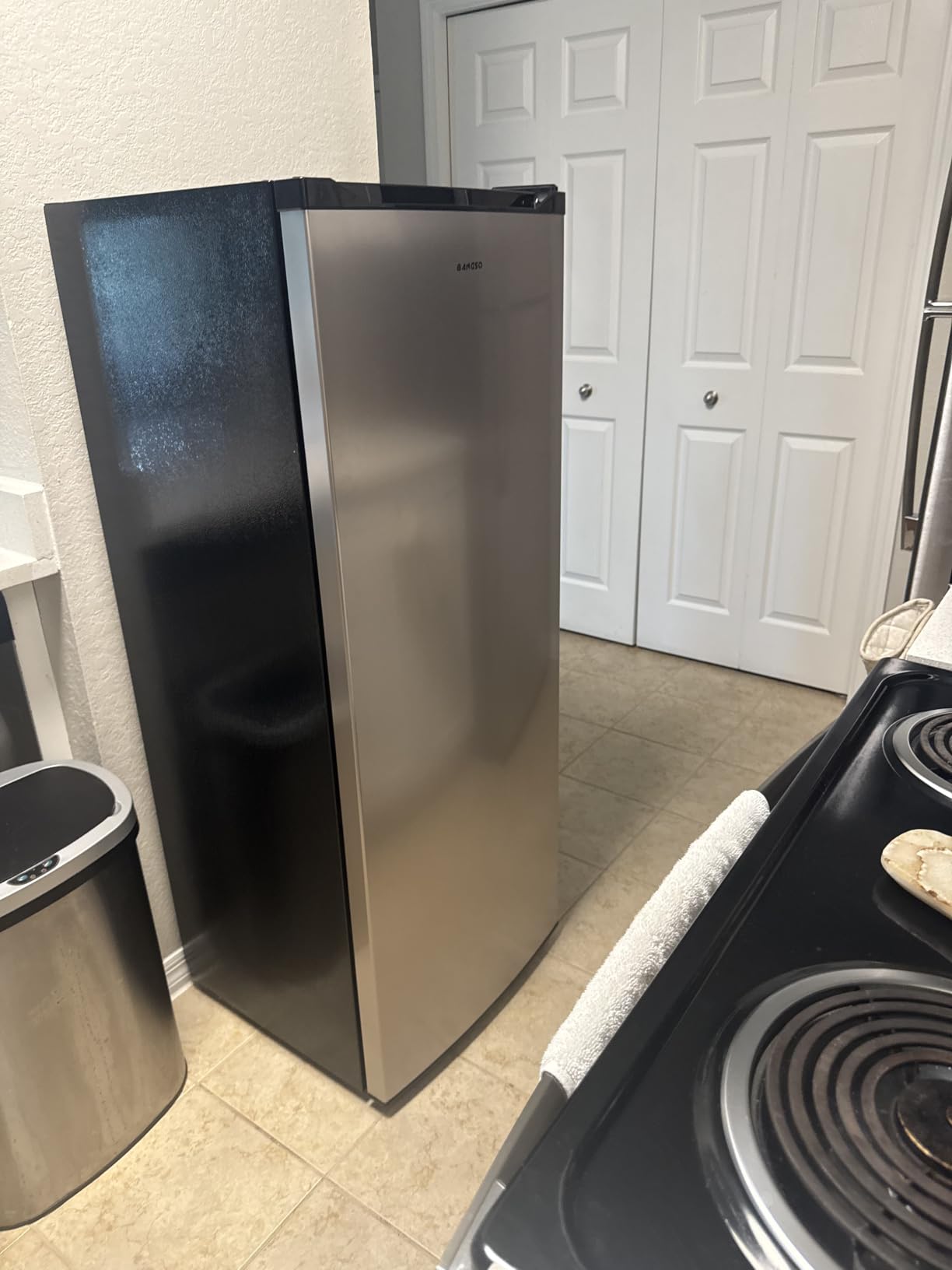 BANGSON 6.5 Cu.ft Upright Freezer for Apartment, Silver | Stand Up Freezer with Adjustable Thermostat, Large Capacity with 6 Freezer Storage Zones, Upright Freezer for Garage, Kitchen customer photo 2