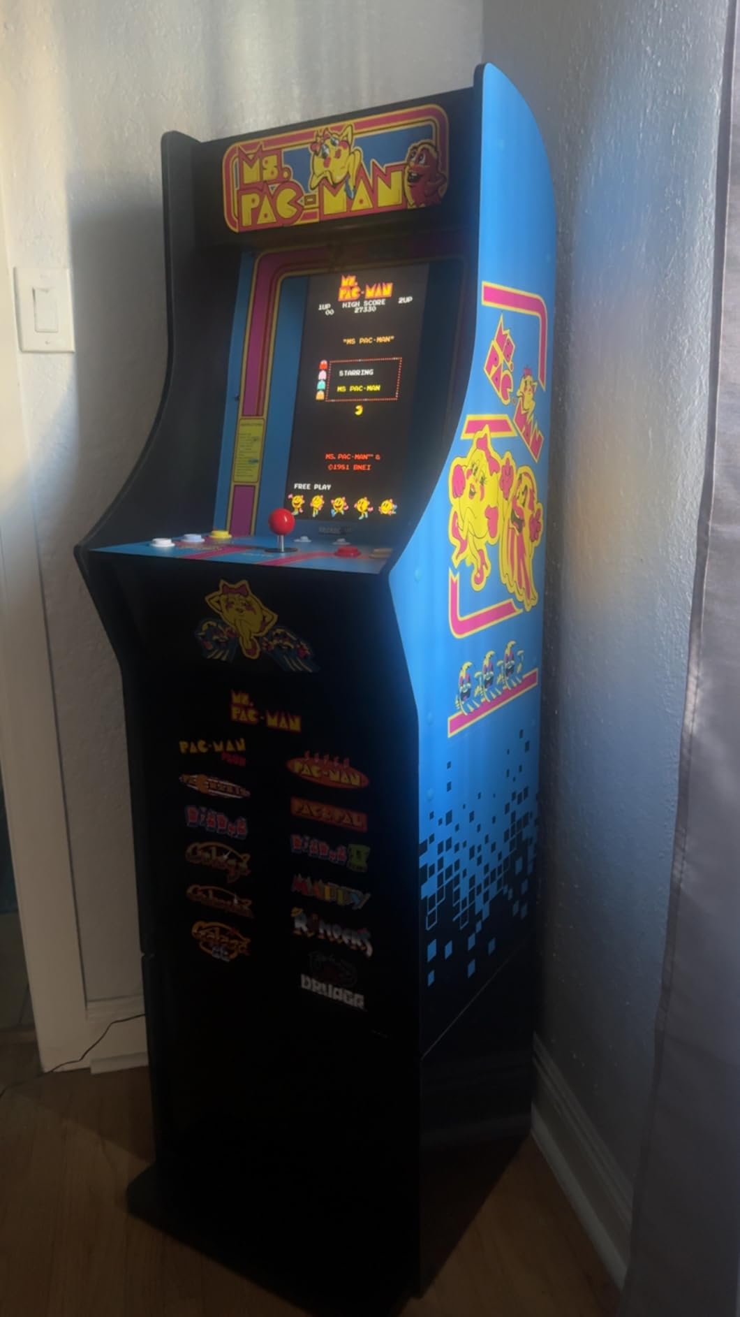 Arcade1Up Ms. Pac-Man Classic SE Arcade Machine, 13 Classic Games | 4 Feet Tall with 15.6-Inch IPS Color Monitor, Dual Speakers and Wi-Fi Leaderboards customer photo 2