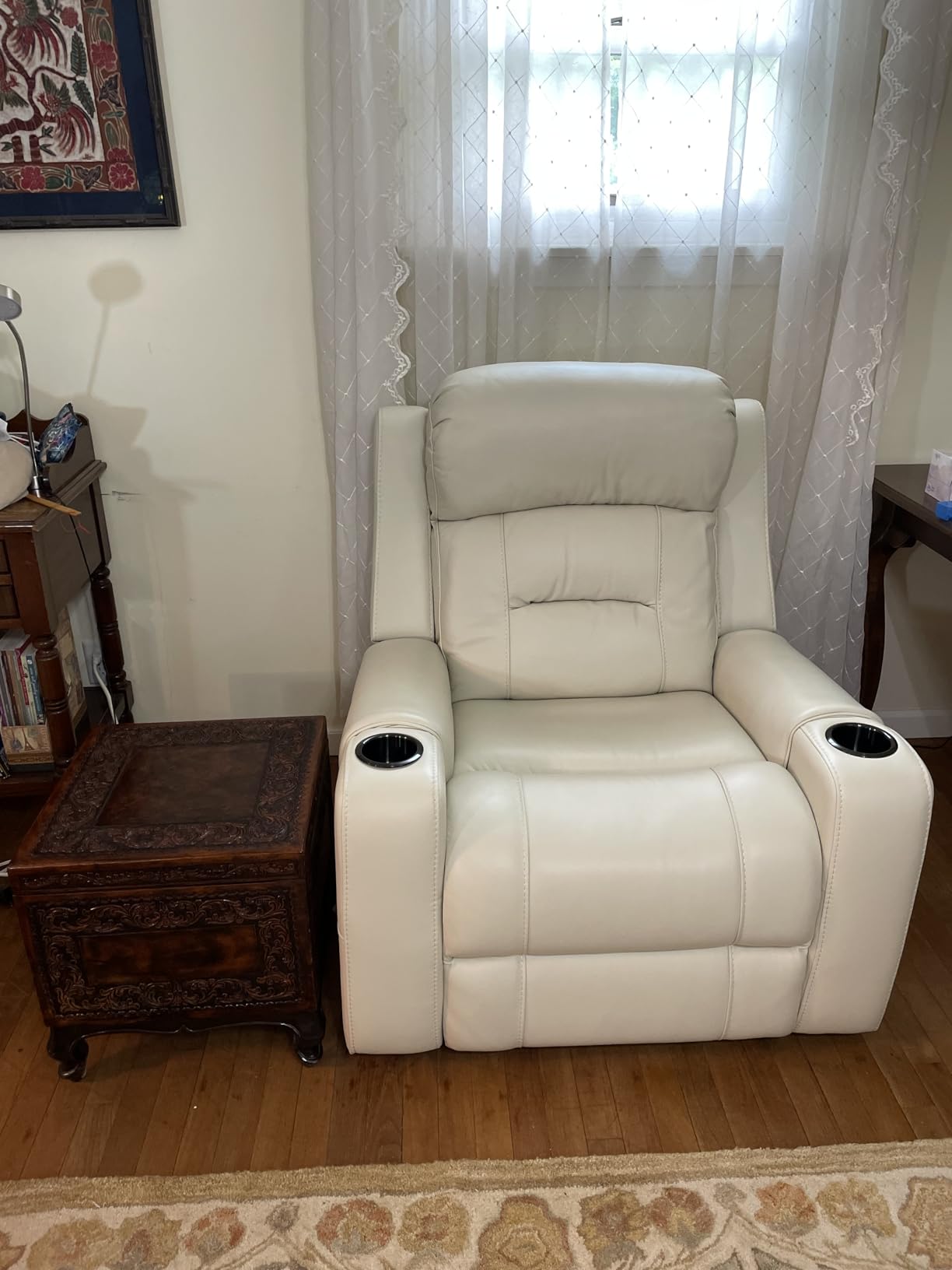 Watson & Whitely Genuine Leather Lay Flat Power Recliner Chair, Cream | Power Headrest, Cup Holders, USB/Type-C Charging Ports, Electric Reclining Chairs for Living Room, Home Theater customer photo 1