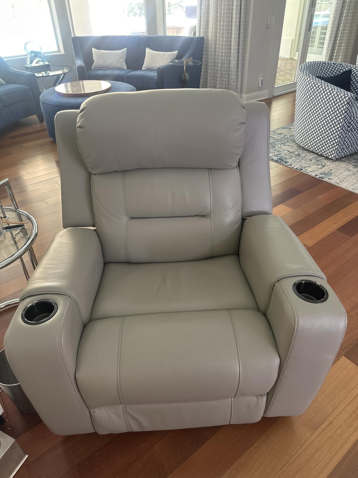 Watson & Whitely Genuine Leather Lay Flat Power Recliner Chair, Cream | Power Headrest, Cup Holders, USB/Type-C Charging Ports, Electric Reclining Chairs for Living Room, Home Theater customer photo 2