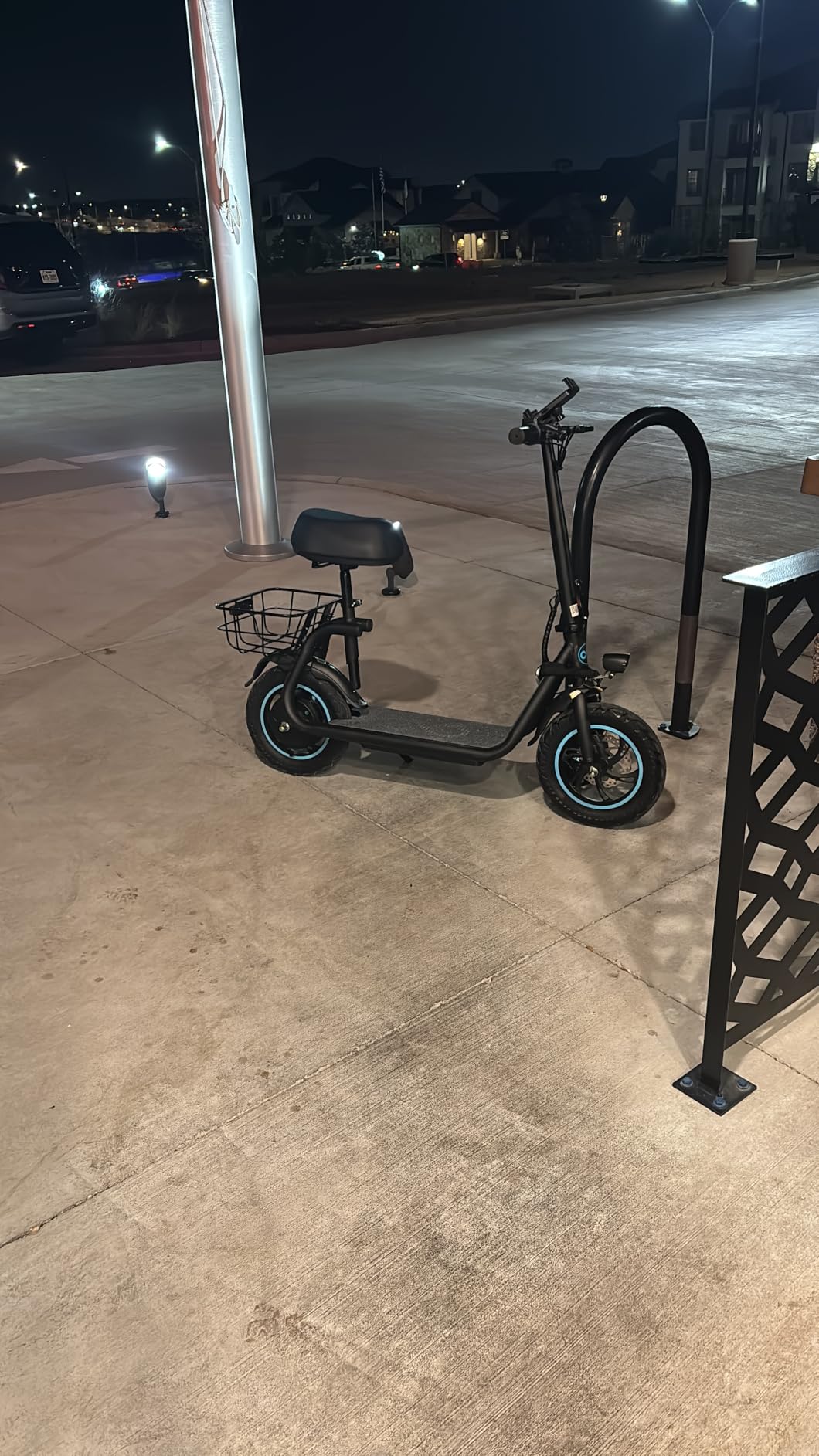 AWWSCOOTER C1 Electric Scooter with Seat & Basket for Adults, Classic Black | Foldable | 450W Motor | 9/12/16 MPH 3 Speeds | Dual Disc Brakes | Up to 20-Mile Range | UL 2272 | Phone Holder & Lock customer photo 1