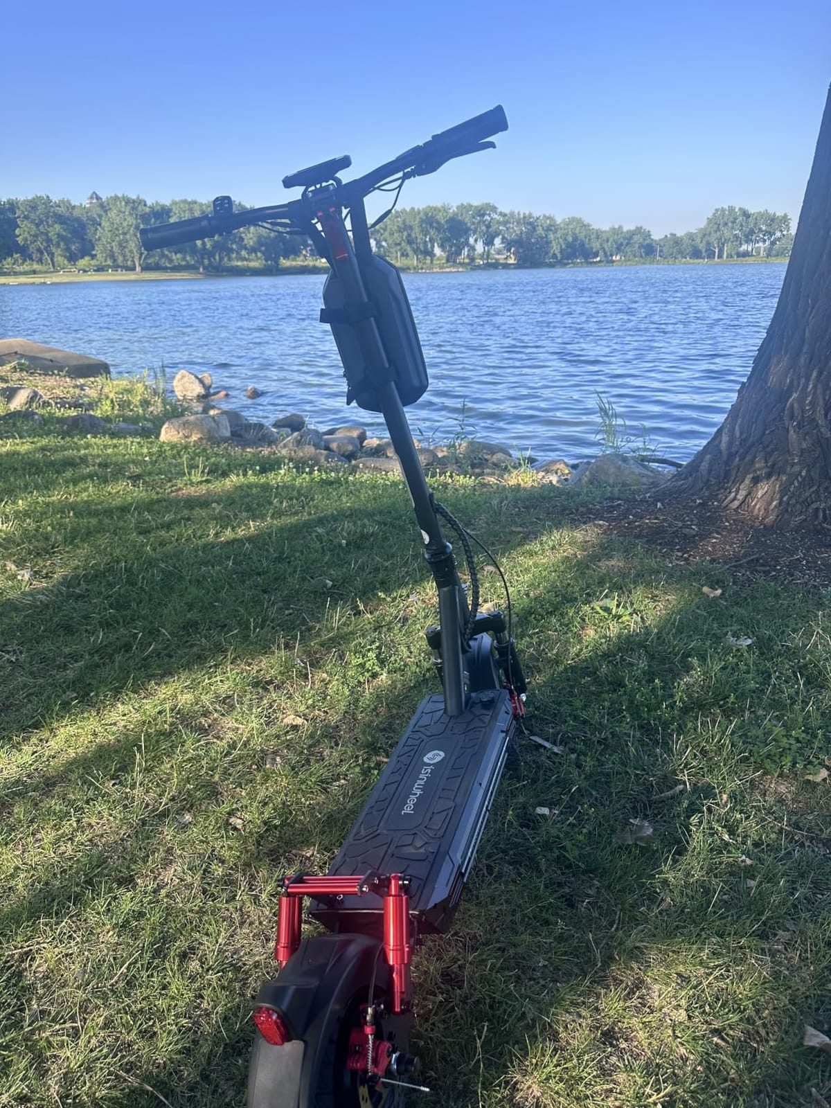 isinwheel GT1 Electric Scooter Adults, 28MPH Top Speed, 28Miles Range, 800W Motor, 330LBS Load, Off-Road Scooter for Adults with Turn Signal customer photo 1