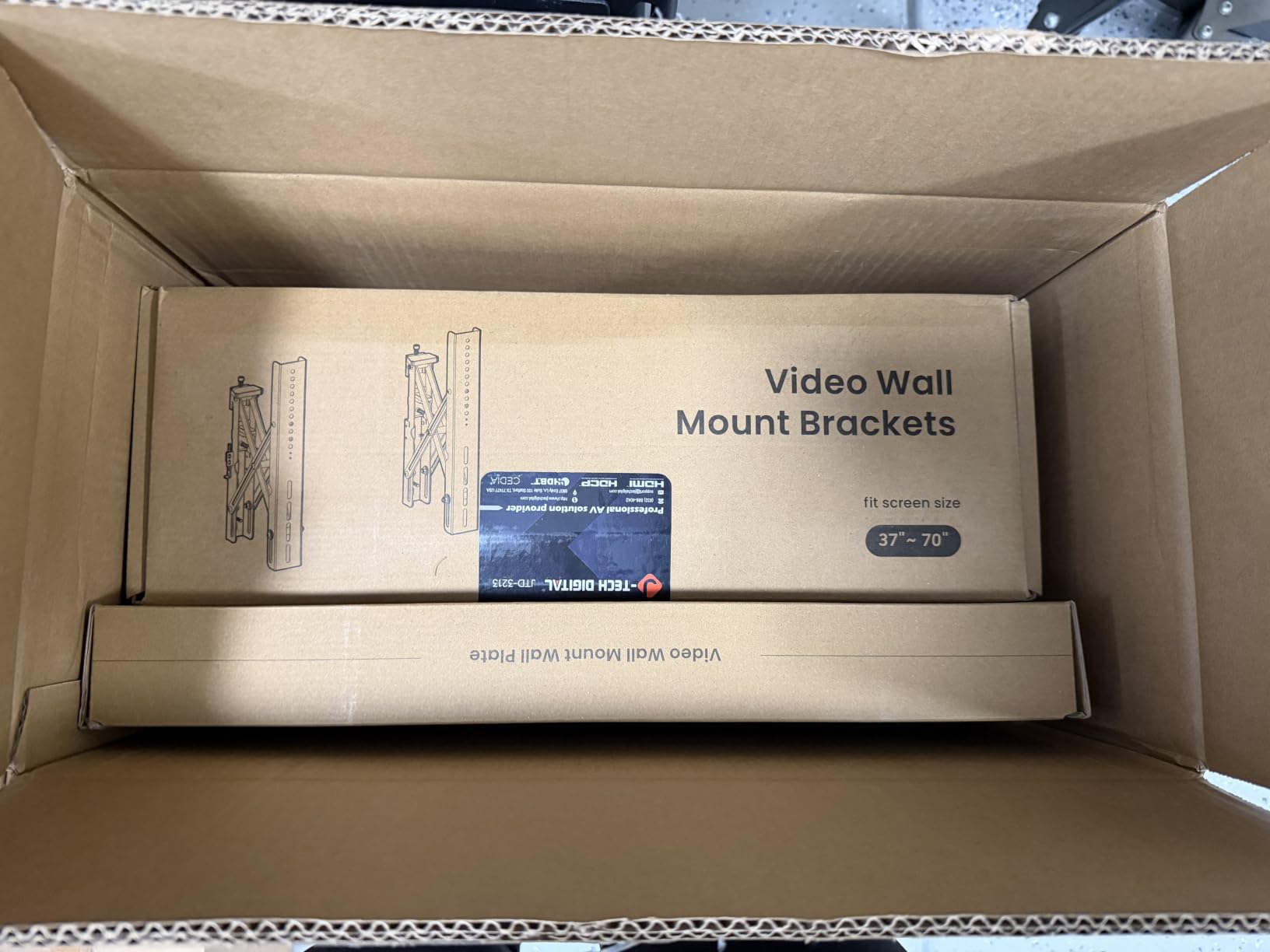 J-Tech Digital 3x3 TV Wall Mount Kit, Fits 9 Screens 37
