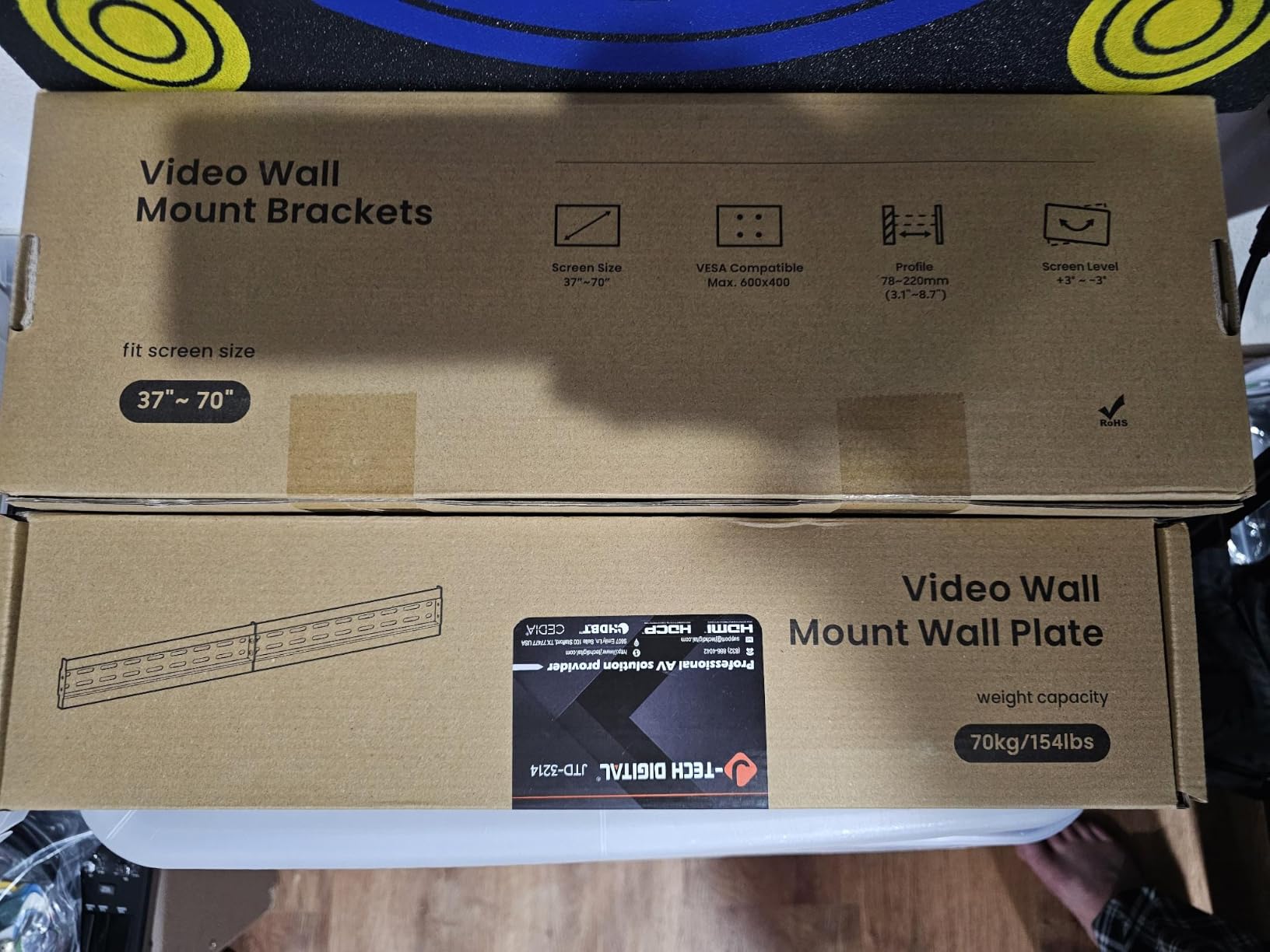 J-Tech Digital 3x3 TV Wall Mount Kit, Fits 9 Screens 37