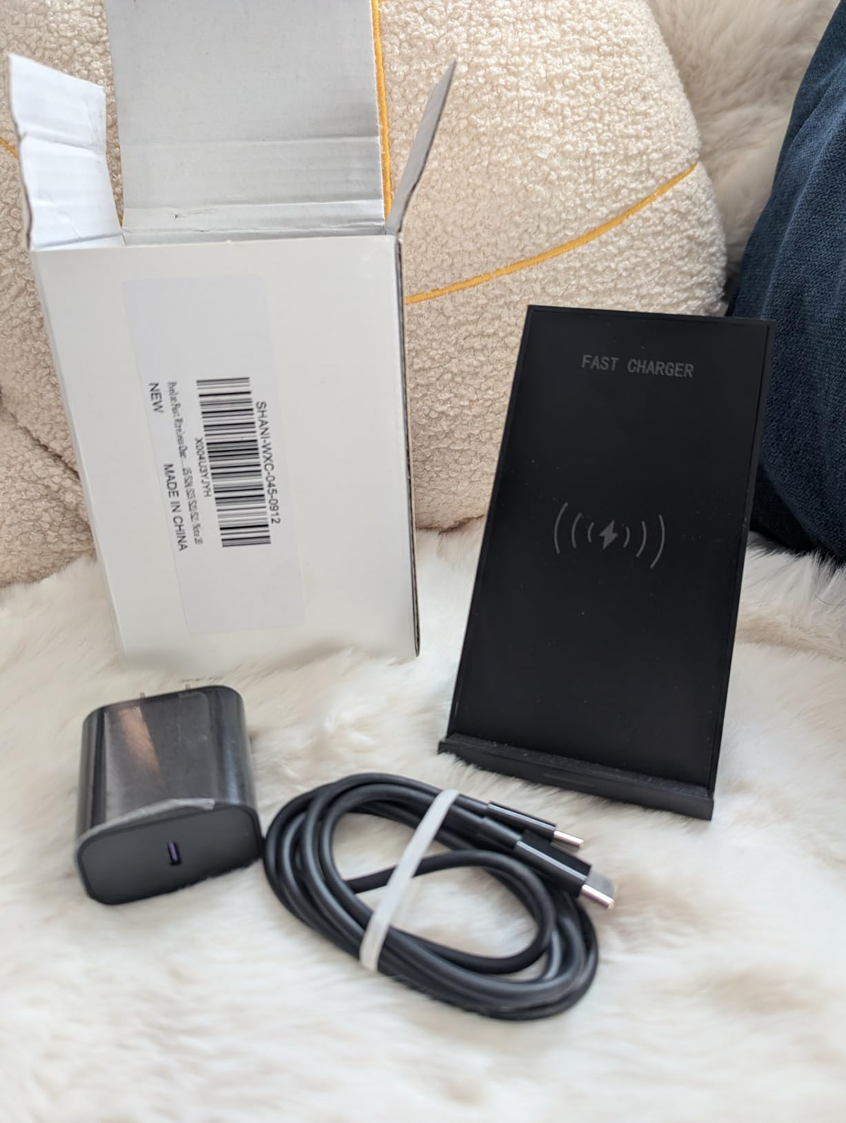 Wireless Charger Station, 15W Desk Wireless Charging Stand with 20W USB C Adapter for Apple iPhone 17 Pro/17/17 Air/16 Pro/16E/16 Plus/15/14/13, Samsung Galaxy S25/S24/S23/S22/Z Flip Fold/Note 20, Google etc customer photo 1