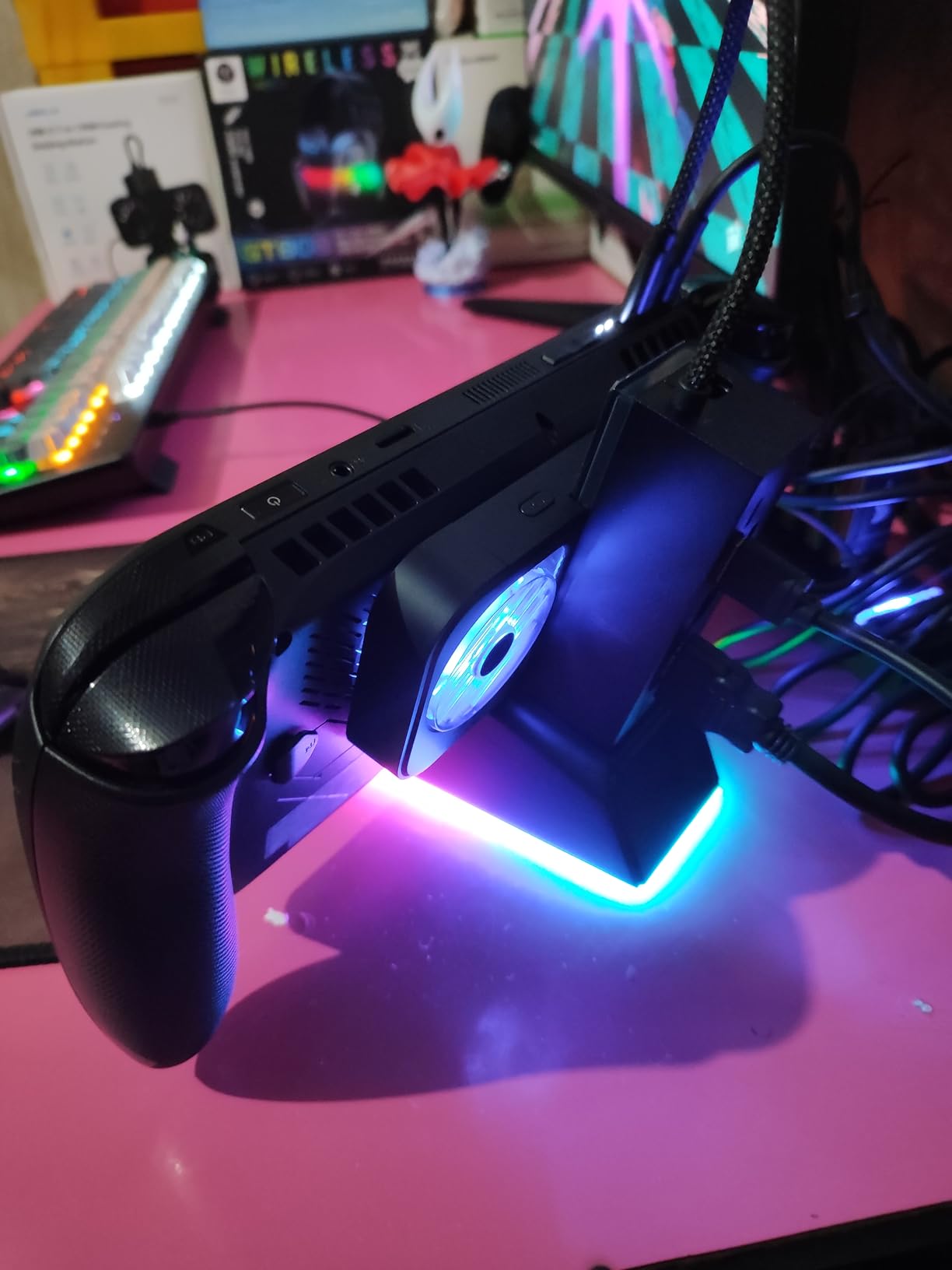 Docking Station for ROG Ally X/ROG Ally/Steam Deck/Legion Go, 7-in-1 Dock with RGB Cooling Fan, HDMI 4K@120Hz, Gigabit Ethernet, 100W PD Charging - HB0705 customer photo 1