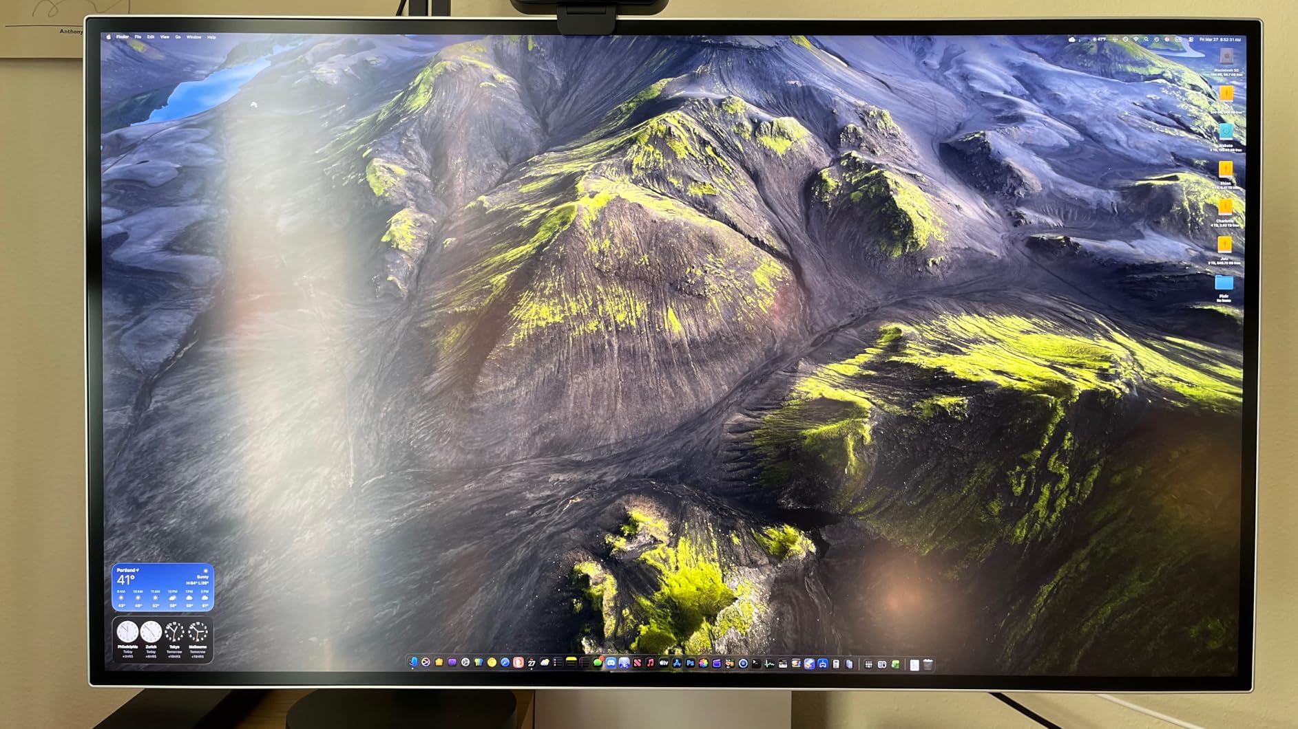 LG 32U990A-S 32-Inch UltraFine 6K (6144 x 3456) Nano IPS Black Thunderbolt 5 Professional Monitor, 60Hz, DisplayHDR 600, Speakers, HDMI 2.1, DisplayPort 2.1, USB-C, Tilt/Height/Pivot Stand, Silver customer photo 1
