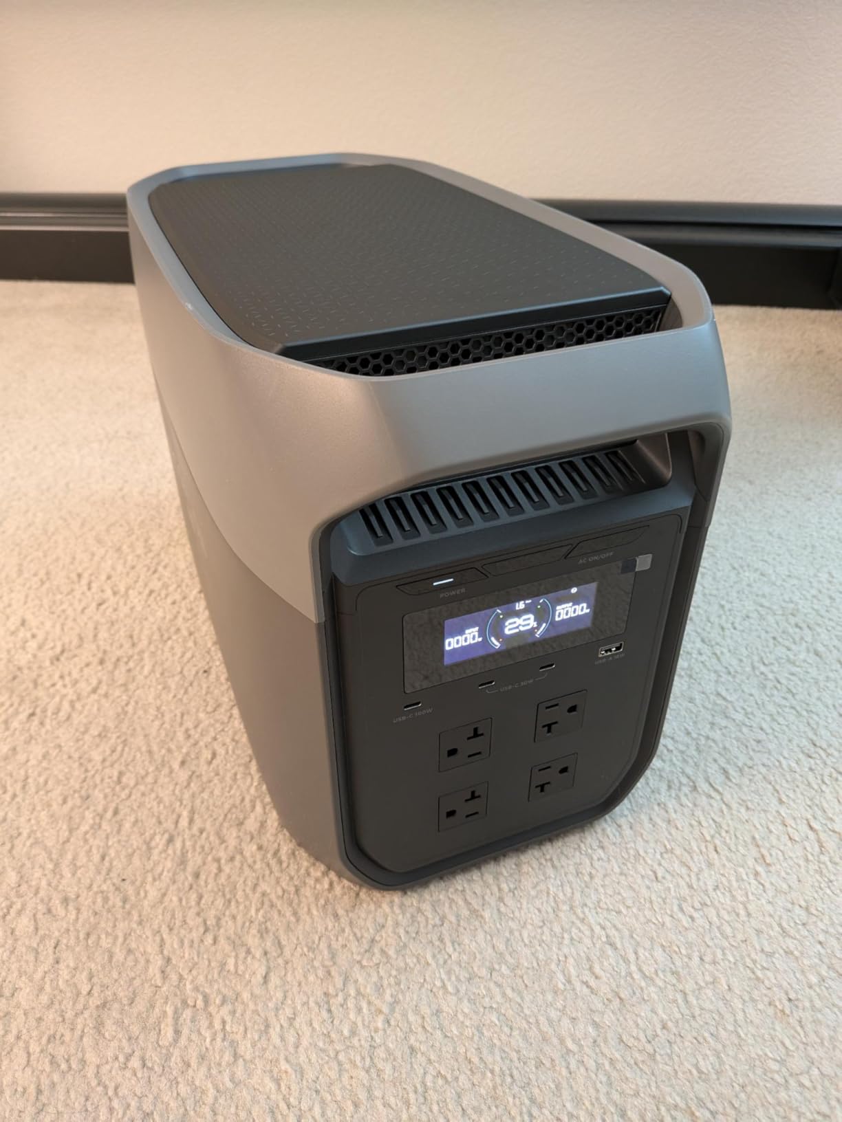 EF ECOFLOW DELTA 3 MAX Portable Power Station with 220W Solar Panel, 2048Wh | 3400W X-Boost Output, Bifacial Solar Panel, Ultra-Fast 0-80% Charging in 1.13 Hr, 2,048Wh LFP Battery, Home Backup Camping customer photo 2