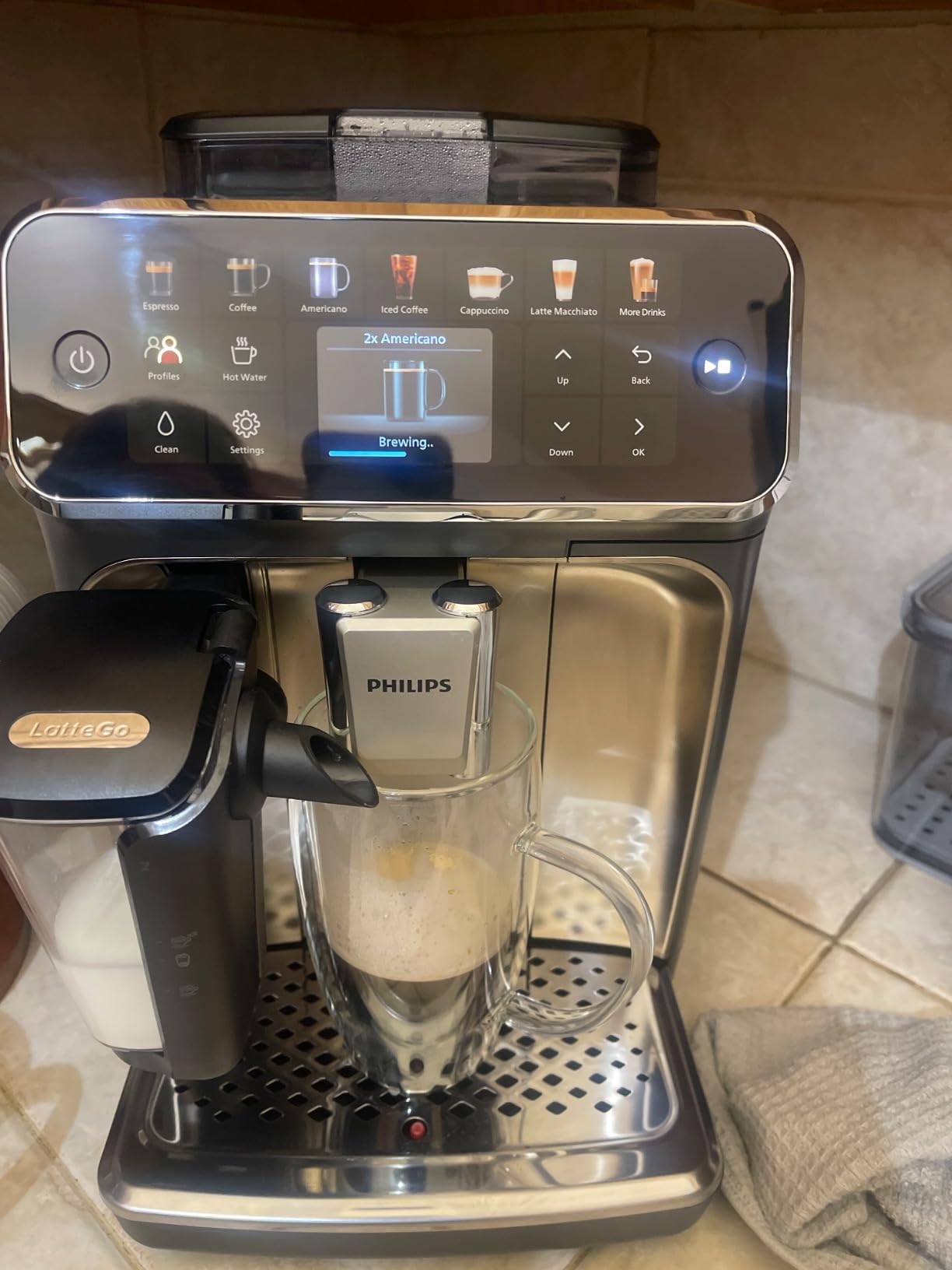 Philips 4400 Series Fully Automatic Espresso Machine | 12 Hot & Iced Coffees, Quick-to-Clean LatteGo Milk System, SilentBrew, QuickStart, Ceramic Grinder, Black Chrome (EP4447/90) customer photo 2
