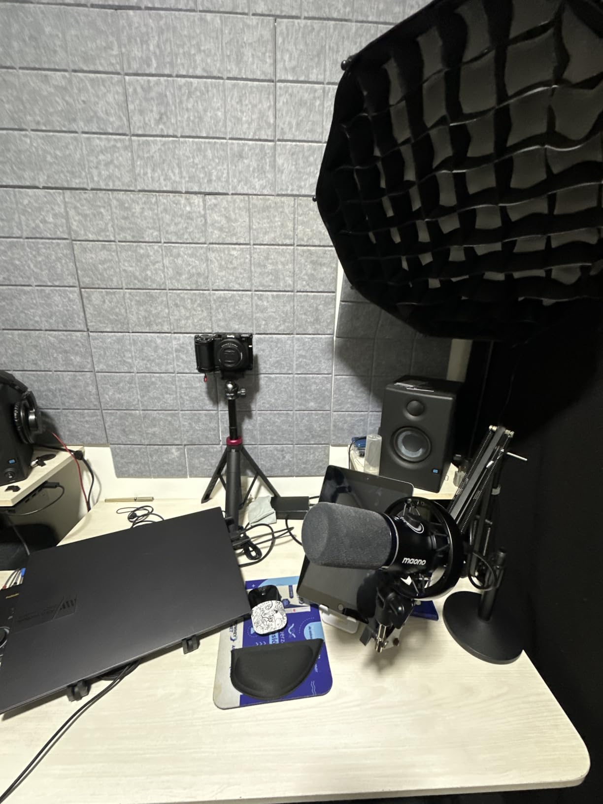 MAONO PD200W Hybrid Wireless Podcast Equipment Bundle for 2 | XLR USB Dynamic Microphone Kit with 2 Desktop Stand, Software, Noise Cancellation, for Co-hosted, Content Creation, Recording customer photo 1