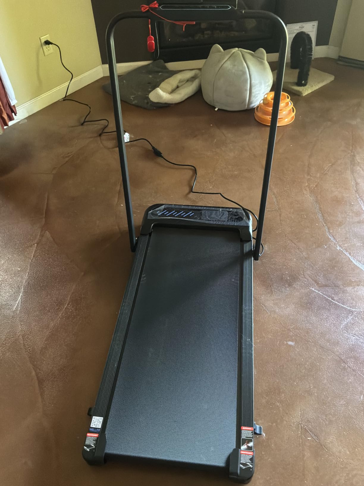 Cardirun Walking Pad with Incline and Handle Bar, Foldable Treadmills for Home Small Spaces, 3.0HP Quiet Compact Treadmill, Portable Under Desk Treadmill with LED Display, App & Remote Control customer photo 2