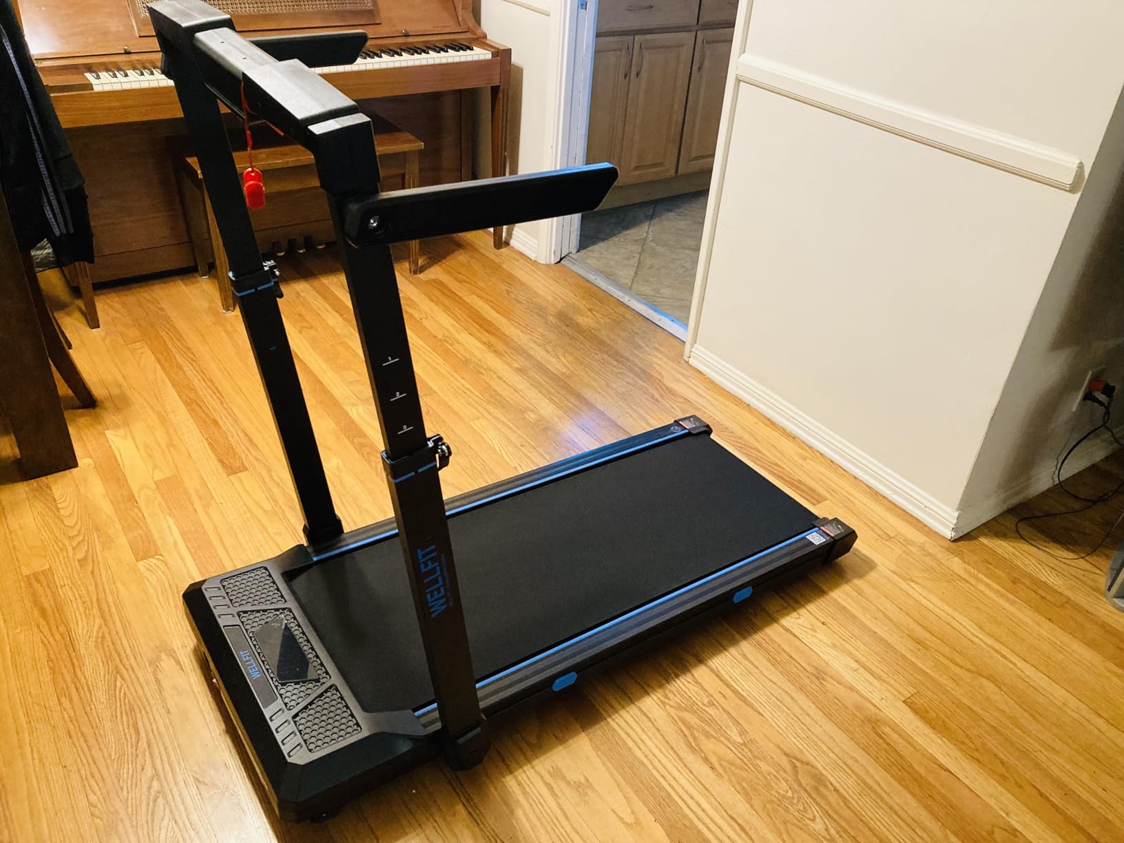 WELLFIT Treadmill with Auto Incline, 4 in 1 Foldable Treadmills for Home with Adjustable Height, 3.5HP Quiet Under Desk Treadmill, 400 LBS Capacity Portable Walking Pad with App, Space-Saving Design customer photo 2