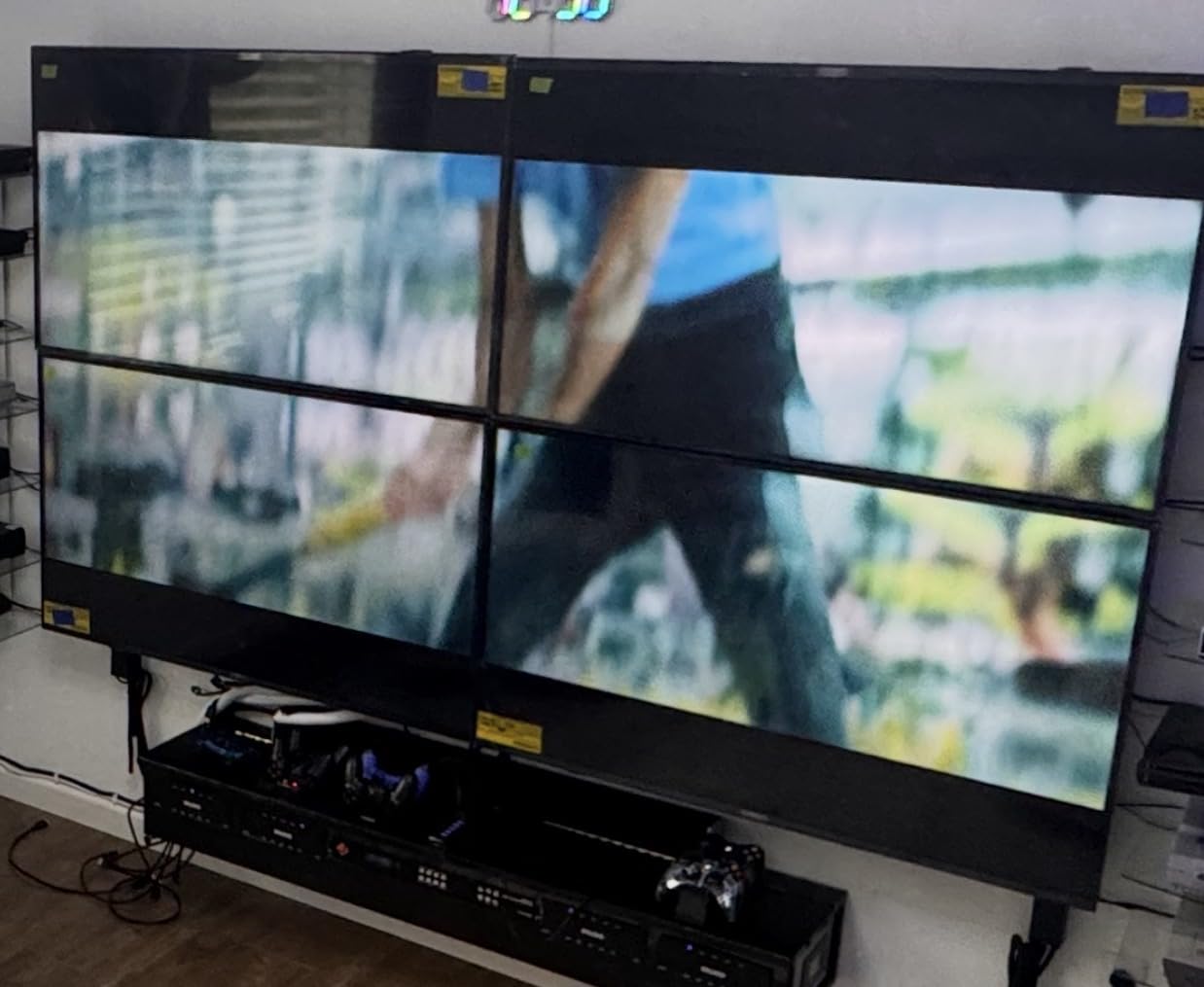 VIVO Pop-Out Steel Video Wall Mounts, Fits 4 TV Screens 37 to 90 inches, Wide VESA Range and Screen Leveling, Holds up to 154 lbs per TV, 4 Mounts, Black, MOUNT-VW90-4 customer photo 2