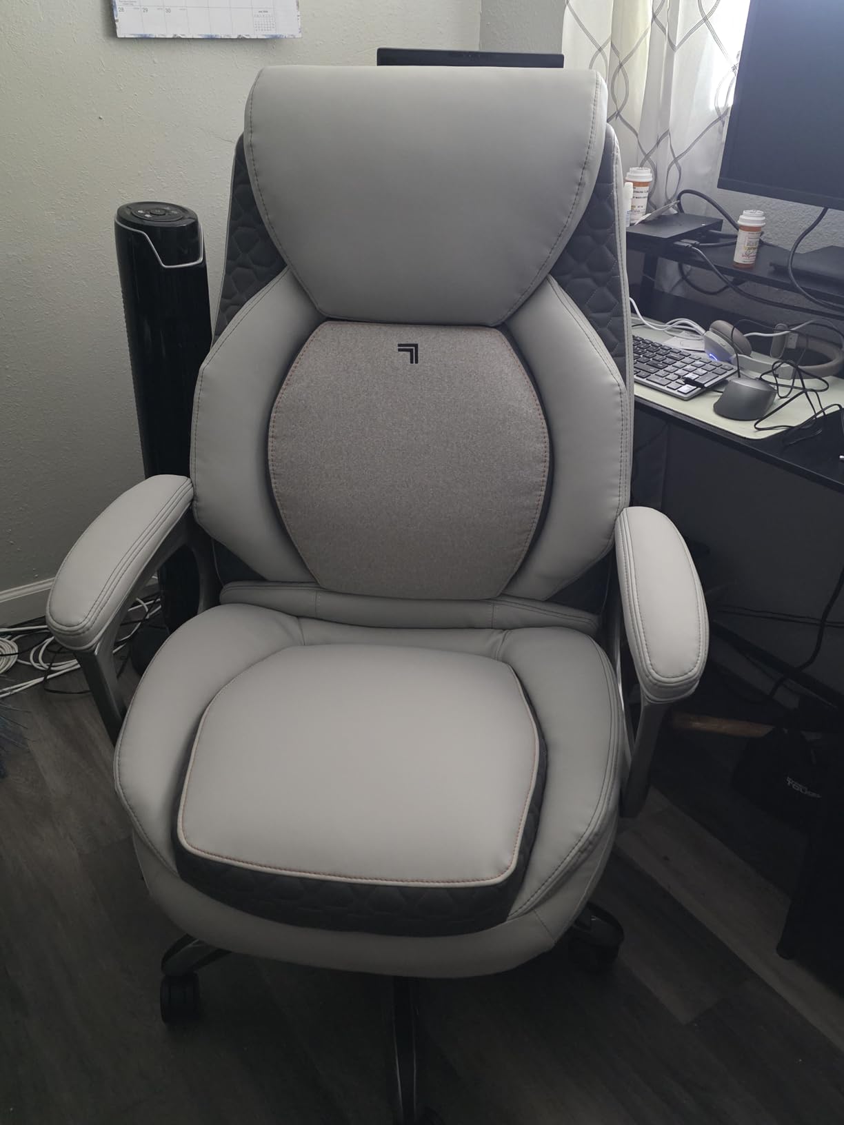 Sharper Image S600 Active Lumbar Ergonomic Bonded Leather Swivel Executive Massage Chair, White/Gray customer photo 1