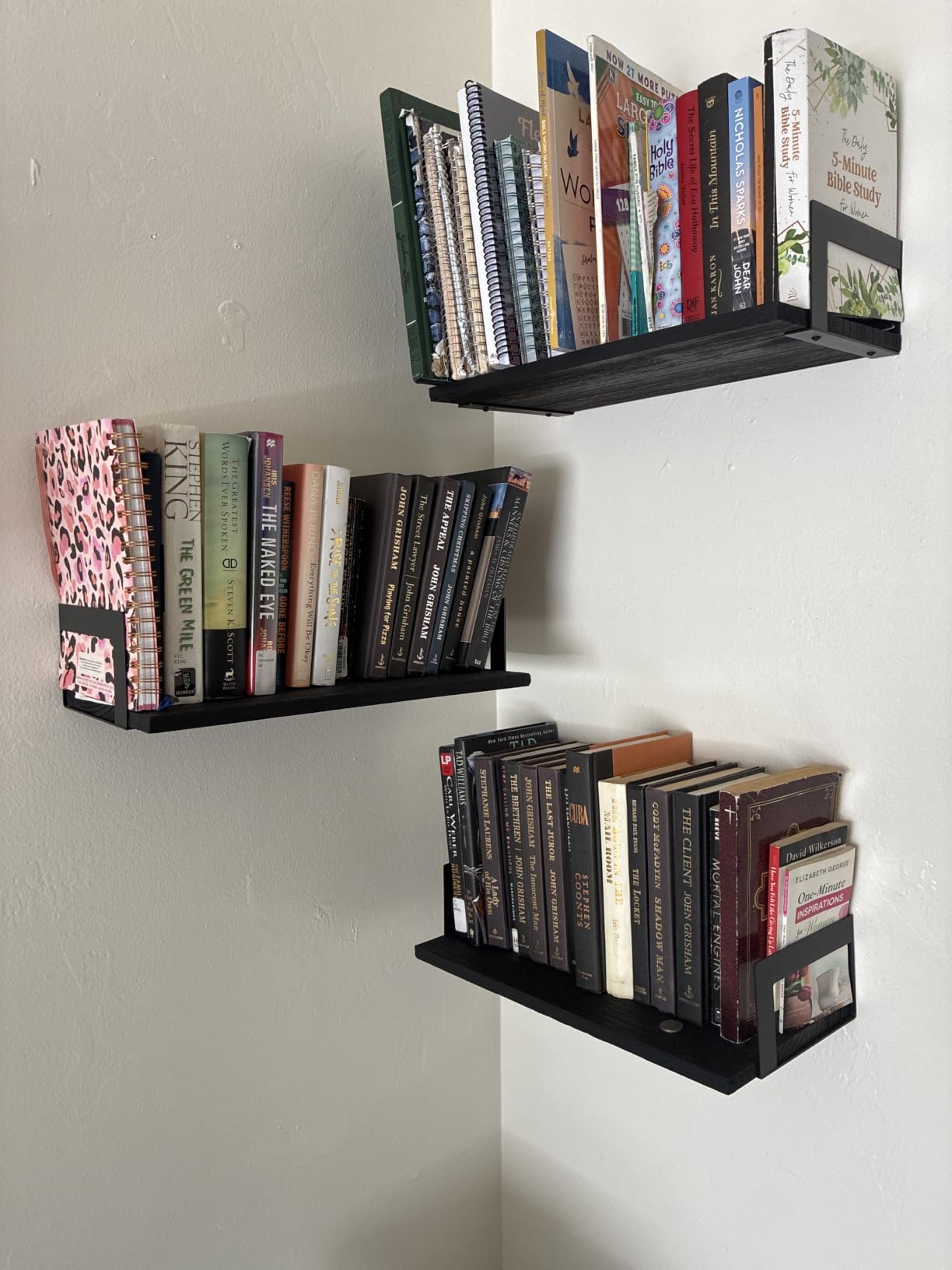 Harwaya Wall Mounted Bookshelf, Floating Bookshelves for Bedroom, 17 Inches Long Wall Mount Book Shelves for Living Room Office Books, Black Wall Book Holder Bookcase (Set of 3) customer photo 2