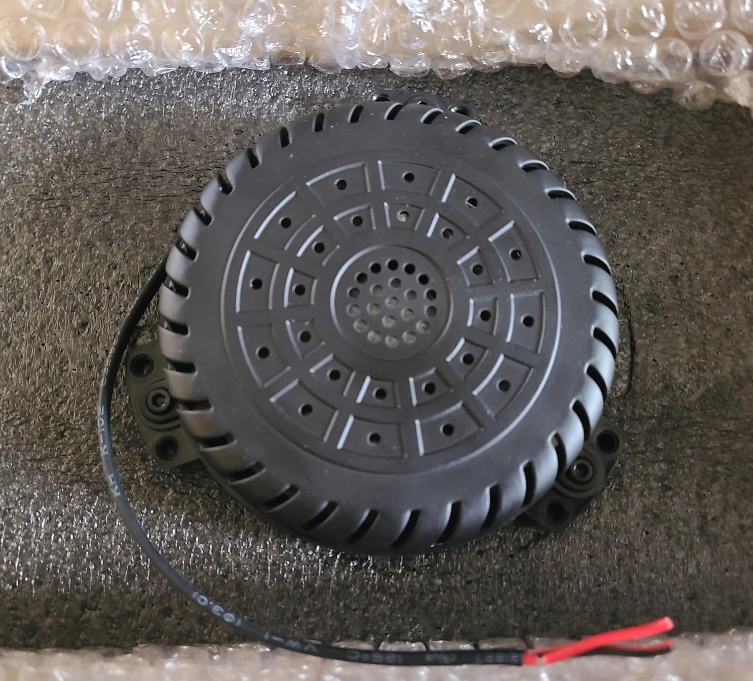 Audio High Power Pro Tactile Bass Shaker 40 Watts RMS, 8 Ohms Impedance - Turn Any Surface into a Speaker System - Generates Subwoofer Lows (Black 1PC) customer photo 2
