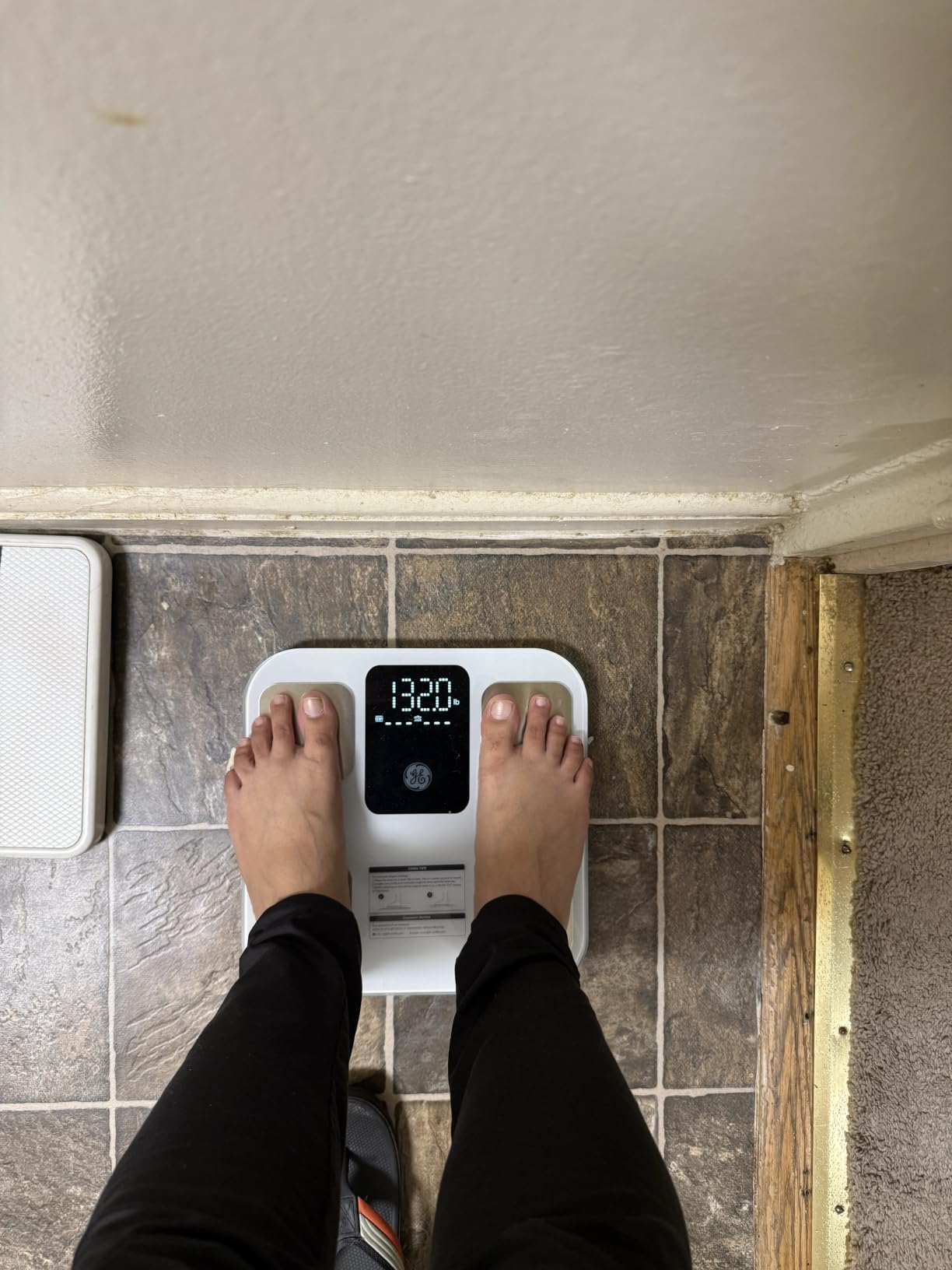 GE Smart Scale for Body Weight, Body Fat, BMI, 3-in-1 LED Dislpay, 11-inch | 14 Body Composition Analyzer Digital Bathroom Scale, Highly Accurate Bluetooth Weighing Scale Health Monitor with App, 400 lb customer photo 1