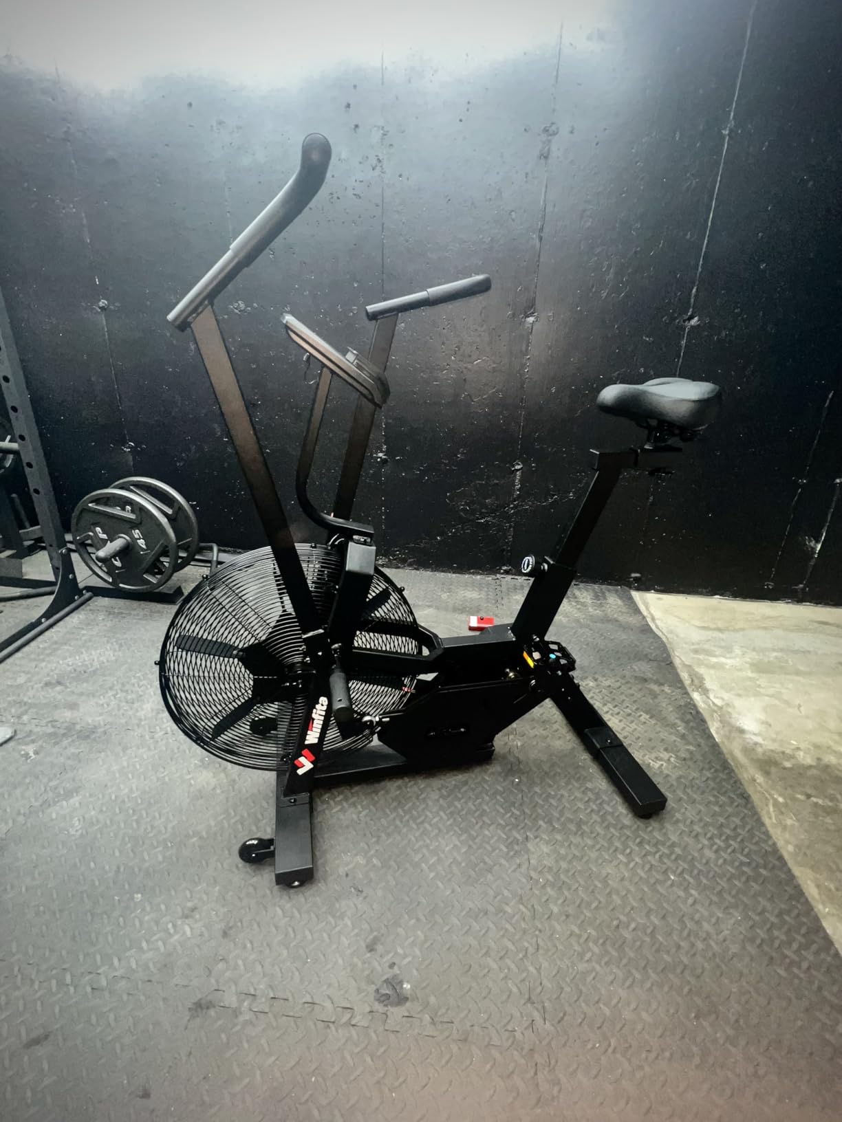 Air Bike,Air-Resistance Exercise Fan Bike With Dual Acction Handlebars for Home Cardio Workout,Adjustable Indoor Cycling Bike,330lb Weight Capacity APP Connection Customizable Monitor customer photo 1