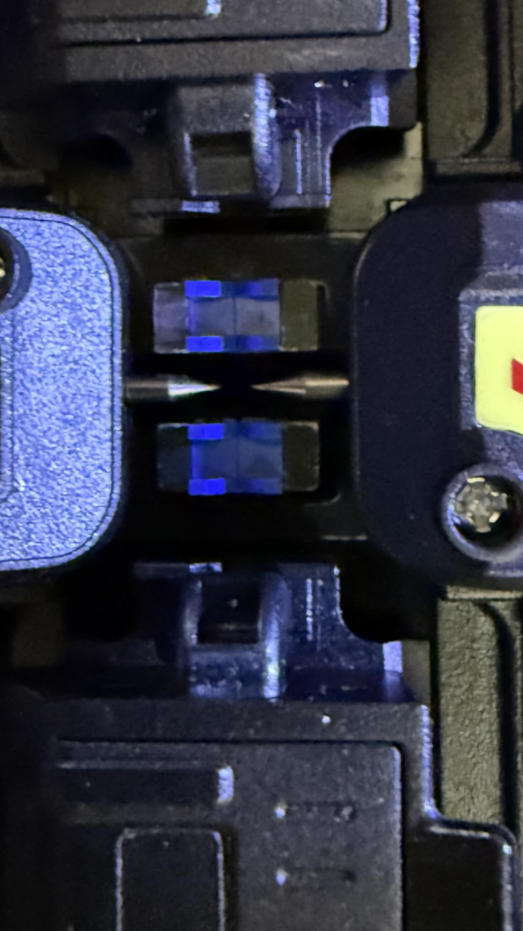 SS409F Fiber Optic Fusion Splicer, Auto Core Alignment Low Loss Fiber Splicing with OPM, 10km Fault Testing and 4.3