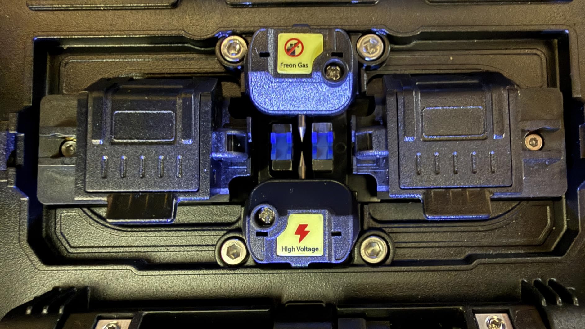 SS409F Fiber Optic Fusion Splicer, Auto Core Alignment Low Loss Fiber Splicing with OPM, 10km Fault Testing and 4.3