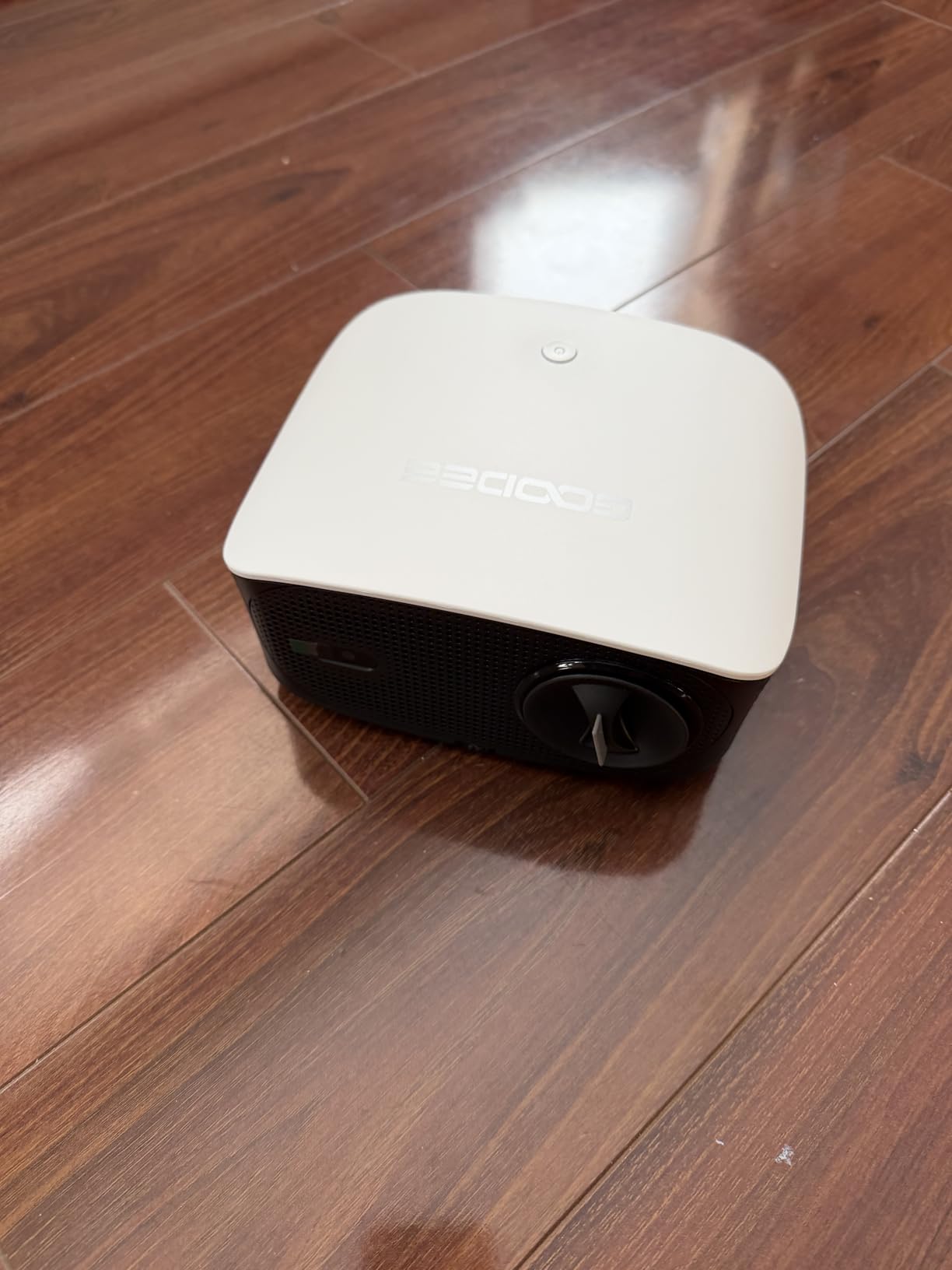 GooDee AI Smart Mini Projector with WiFi & Bluetooth, Auto Focus & Keystone | FHD 4K Support Projector, Compatible with Netflix YouTube, Dolby Audio Home Theater for Outdoor Movie Night & Bedroom Cinema customer photo 1