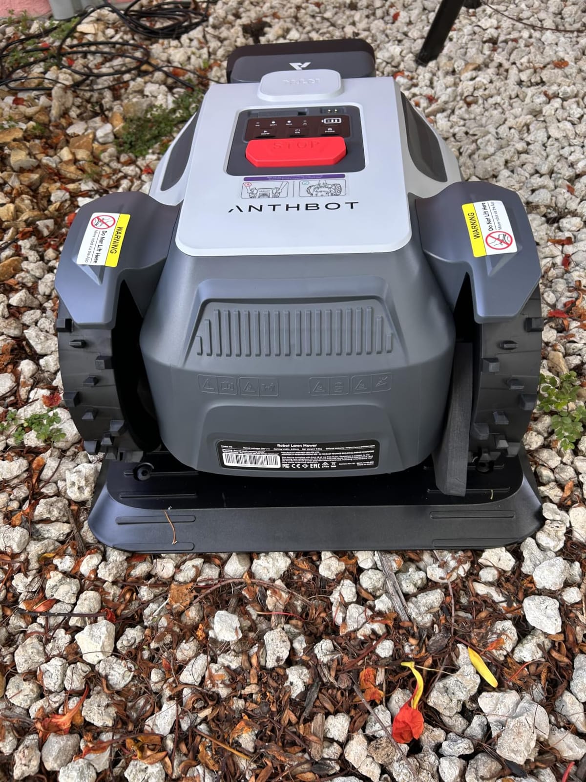 ANTHBOT M5 Robot Lawn Mower, RTK+NRTK Navigation Perimeter Wire Free 1/4 Acre, Vision Obstacle Avoidance Robotic Lawnmower with Automatic Mapping Zone Division, 45% Slope, App Control customer photo 1