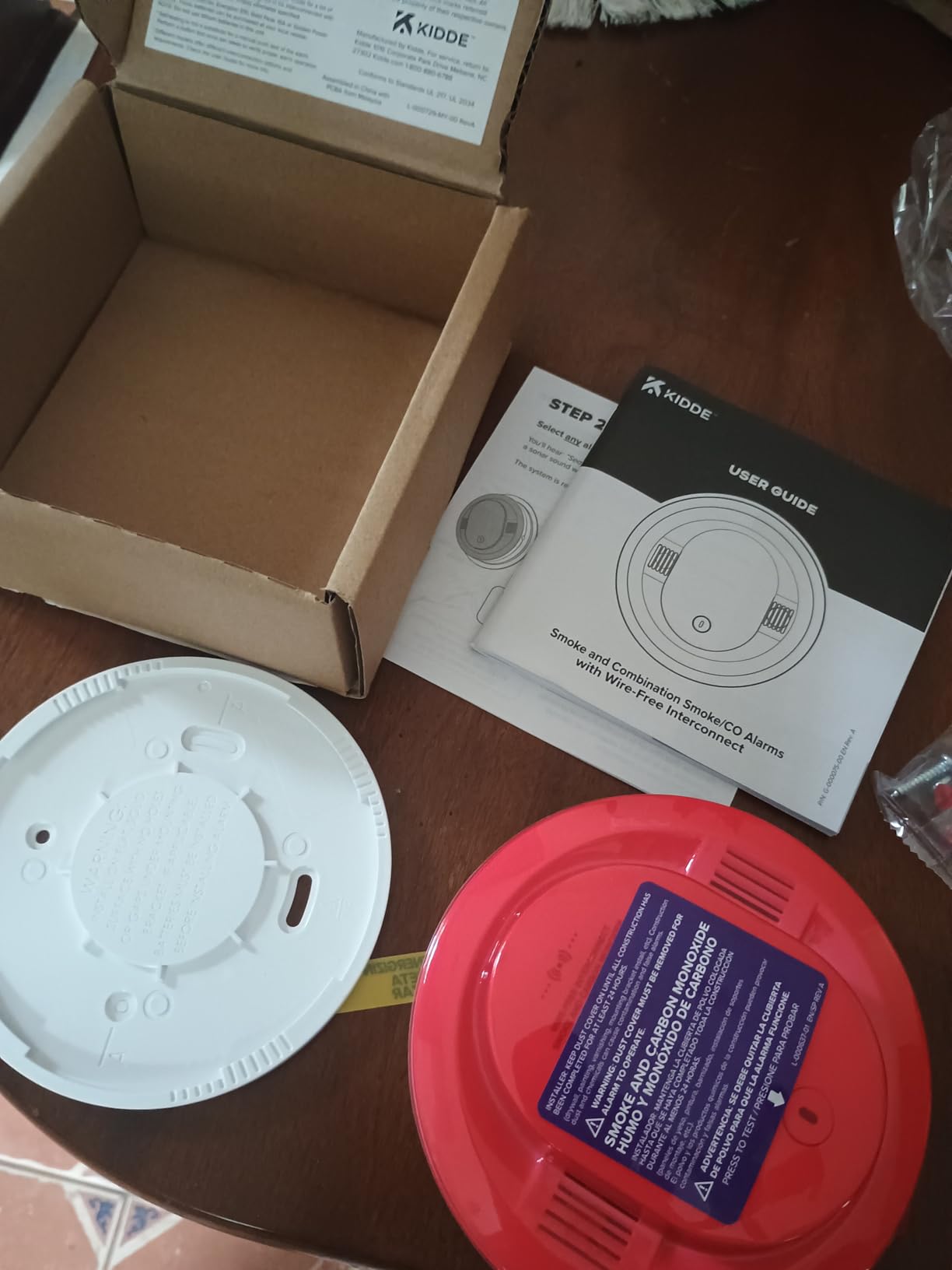 Kidde Smoke and Carbon Monoxide Detector, AA Battery-Powered, Wire-Free Interconnect, Voice Alerts, LED Status Light 85 dB Alarm, 5-inches, 30CUDR-VRF customer photo 2