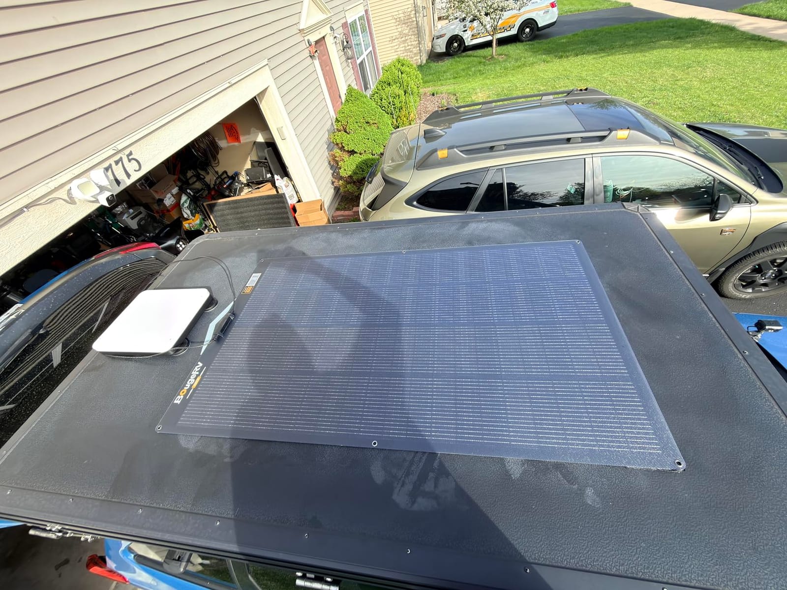 BougeRV Upgrade Arch 200W N-Type Flexible Solar Panel 16BB Mono Cell | 25% High-Efficiency, 270° Lightweight Compact Fiberglass Panel for RV Boat Marine Camping Home Curve Surface Black customer photo 1