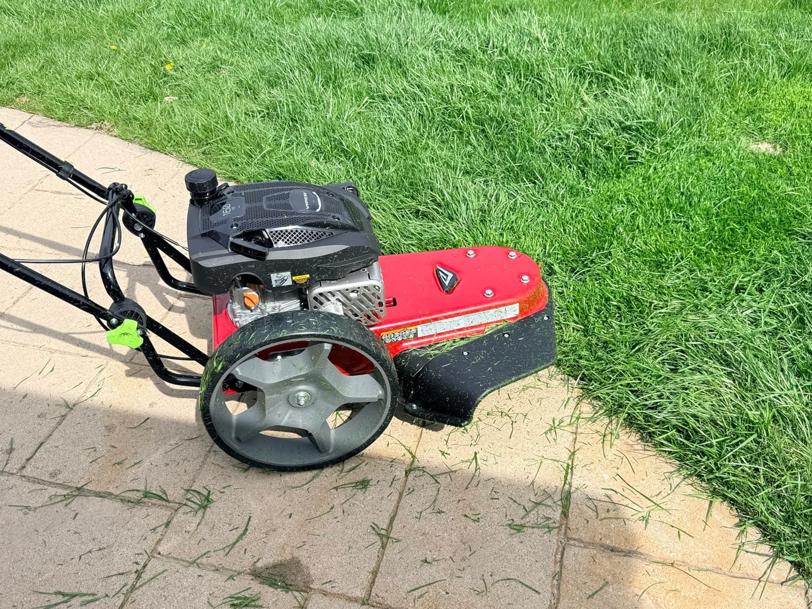 Earthquake Walk-Behind String Mower, Hurricane Cutting Head, 160cc 4-Cycle Viper Engine, Grab-N-Go Bail, 22