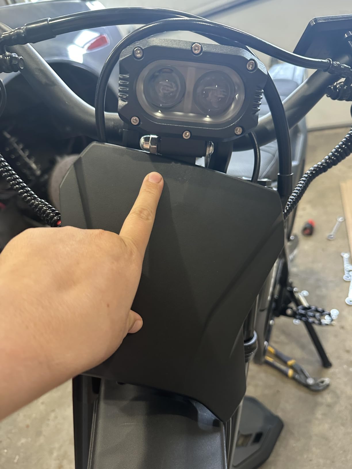Yozma IN10 Electric Dirt Bike, 40MPH 2600W Off Road Electric Motorcycle | 48V 23.4Ah Removable Battery Ebike, Dual Hydraulic Suspension& Brakes, Mountain Off Road, Teens & Adult customer photo 2