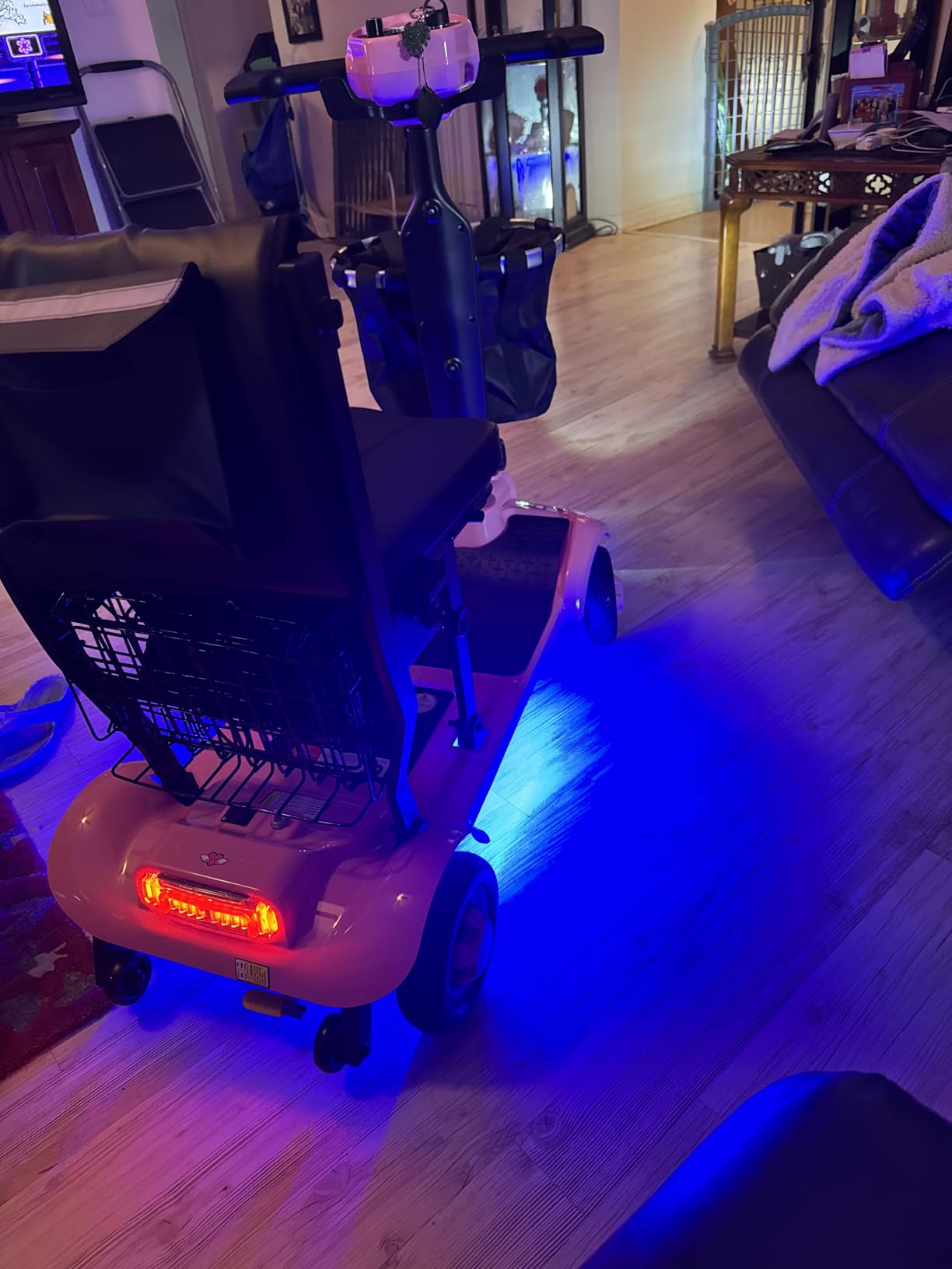 3 Wheel Folding Lightweight Mobility Scooter for Seniors & Adults, M3 Black | Airline-friendly dual 8Ah batteries, up to 20 miles, 30 lb frame, 33 in turning radius, folds for tight halls, stores, cars customer photo 2