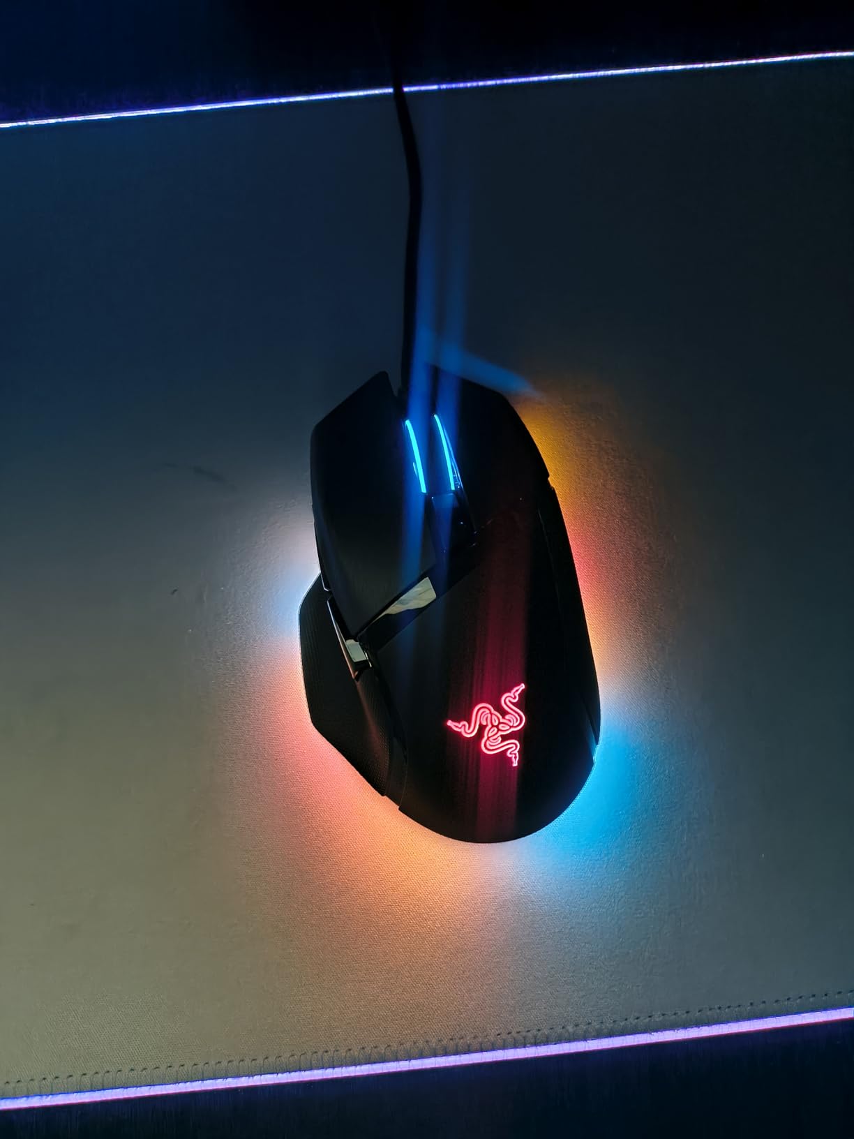 Razer Basilisk V3 Customizable RGB Wired Ergonomic Gaming Mouse, White | Fastest Gaming Mouse Switch, Chroma RGB Lighting, 26K DPI Optical Sensor, 11 Programmable Buttons, HyperScroll Tilt Wheel customer photo 1