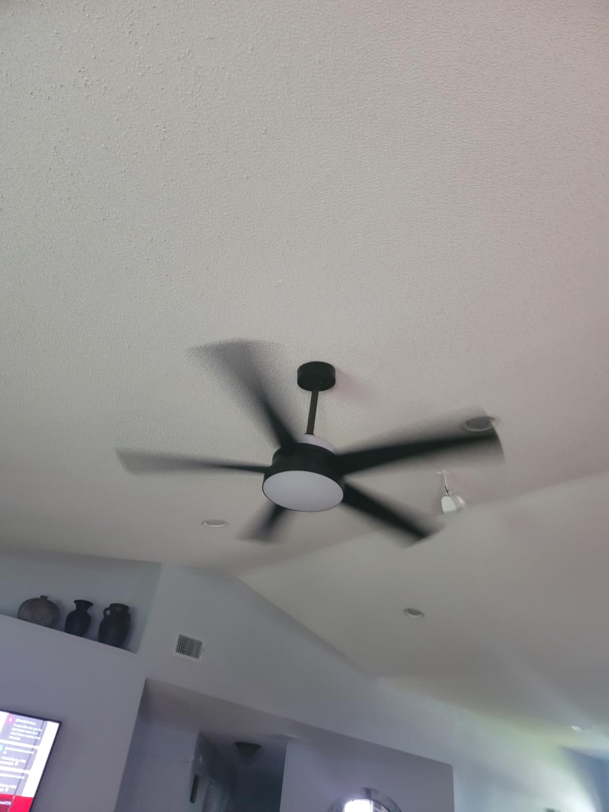 Govee Ceiling Fans with Lights and Remote, RGBIC Smart 52'' flush mount | Reversible DC Motor, Dimmable, 2800lm, Low Profile Ceiling Fan for Bedroom, Living Room, Black customer photo 1