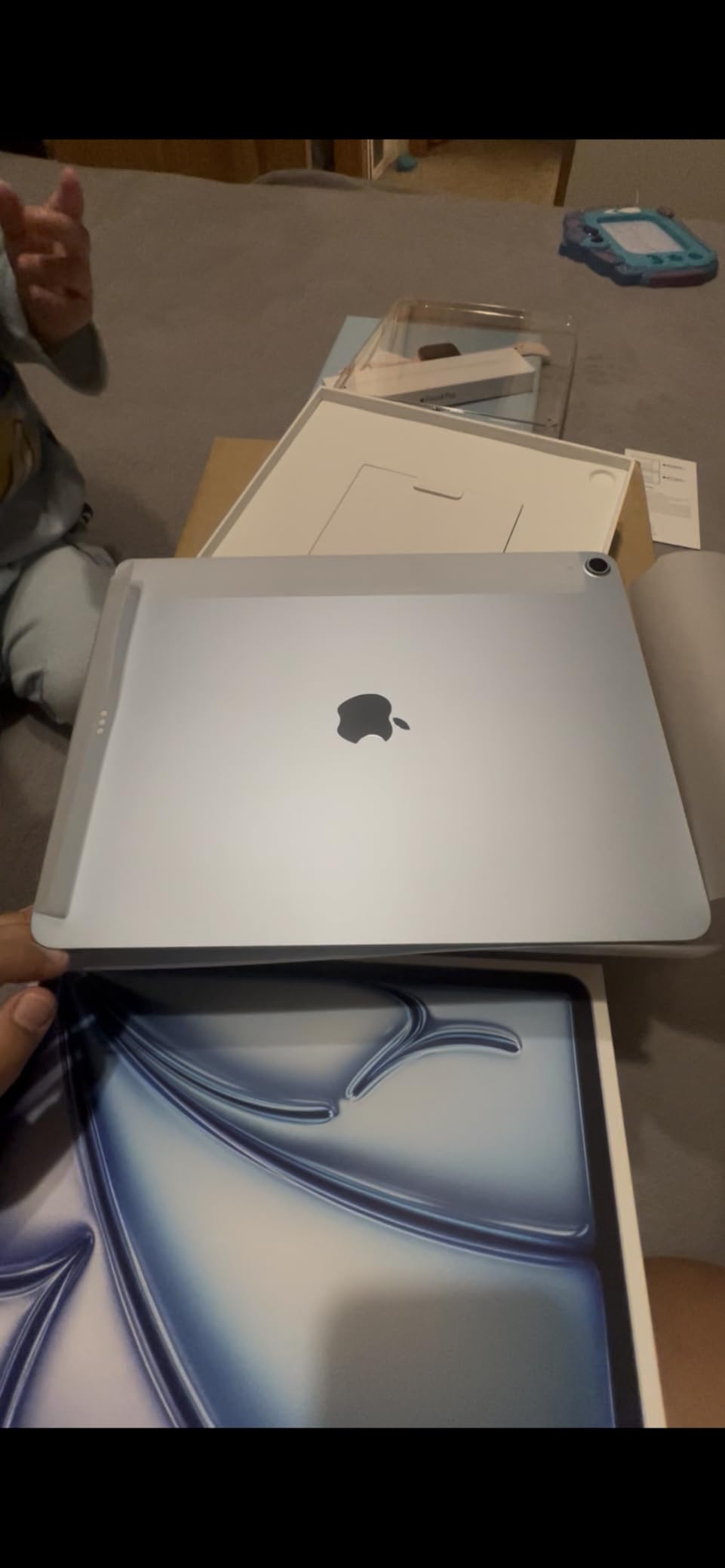 Apple iPad Air 13-inch (M4): Liquid Retina Display, 128GB, 12MP Front/Back Camera, Wi-Fi 7 with Apple N1, Touch ID, All-Day Battery Life - Space Gray customer photo 2