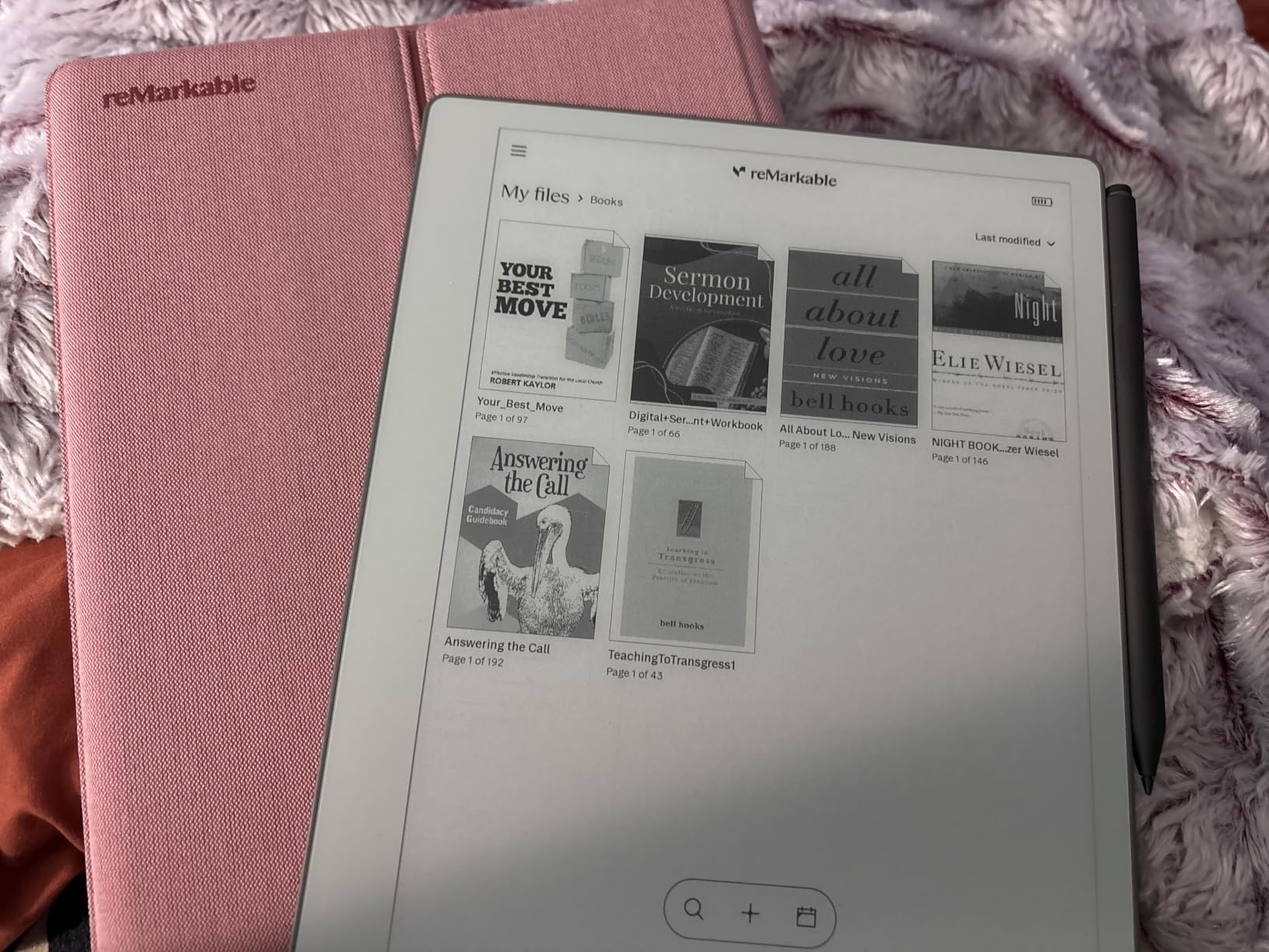 reMarkable Paper Pure - The focused, paper-like writing tablet with all the essentials, distraction-free, 10.3