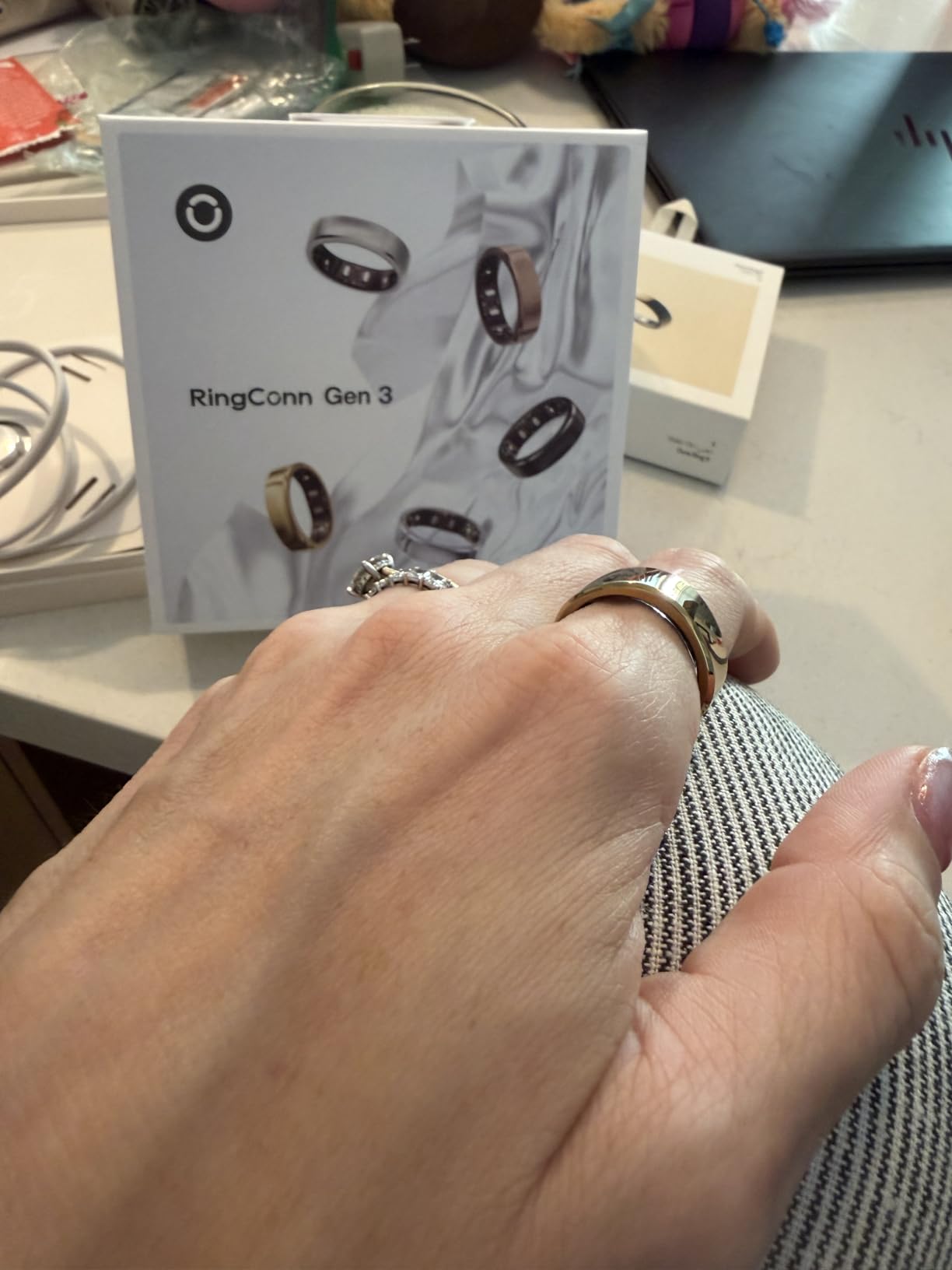 RingConn Gen 3 Smart Ring - Vascular Trends(Size 7, Royal Gold) | No App Subscription, Vibration Alerts, Sleep, Fitness & Heart Rate, 14-Day Battery Life, Size Before You Buy customer photo 2