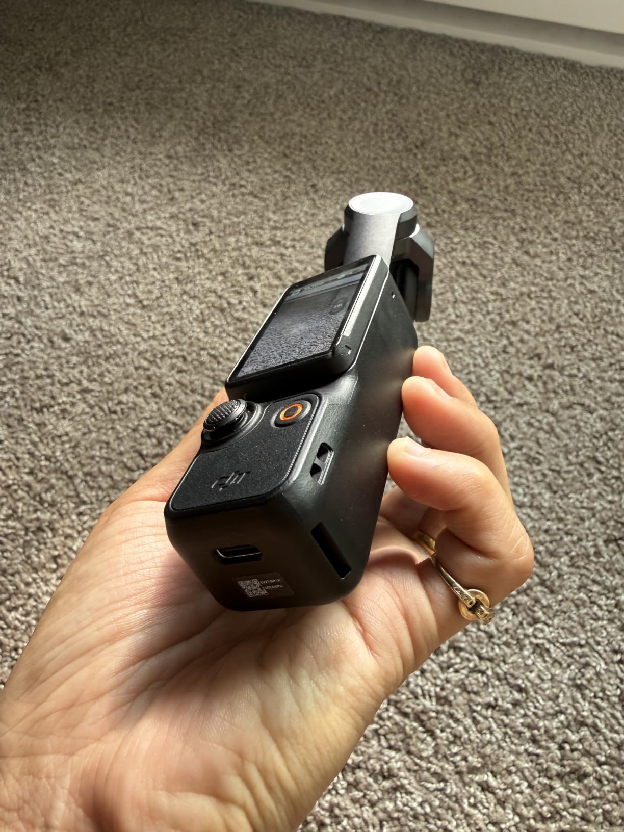 DJI Osmo Pocket 3 Vlog Combo, Vlogging Camera with 1' CMOS & 4K/120fps for YouTube, Mic Mini Transmitter (Infinity Black) customer photo 1