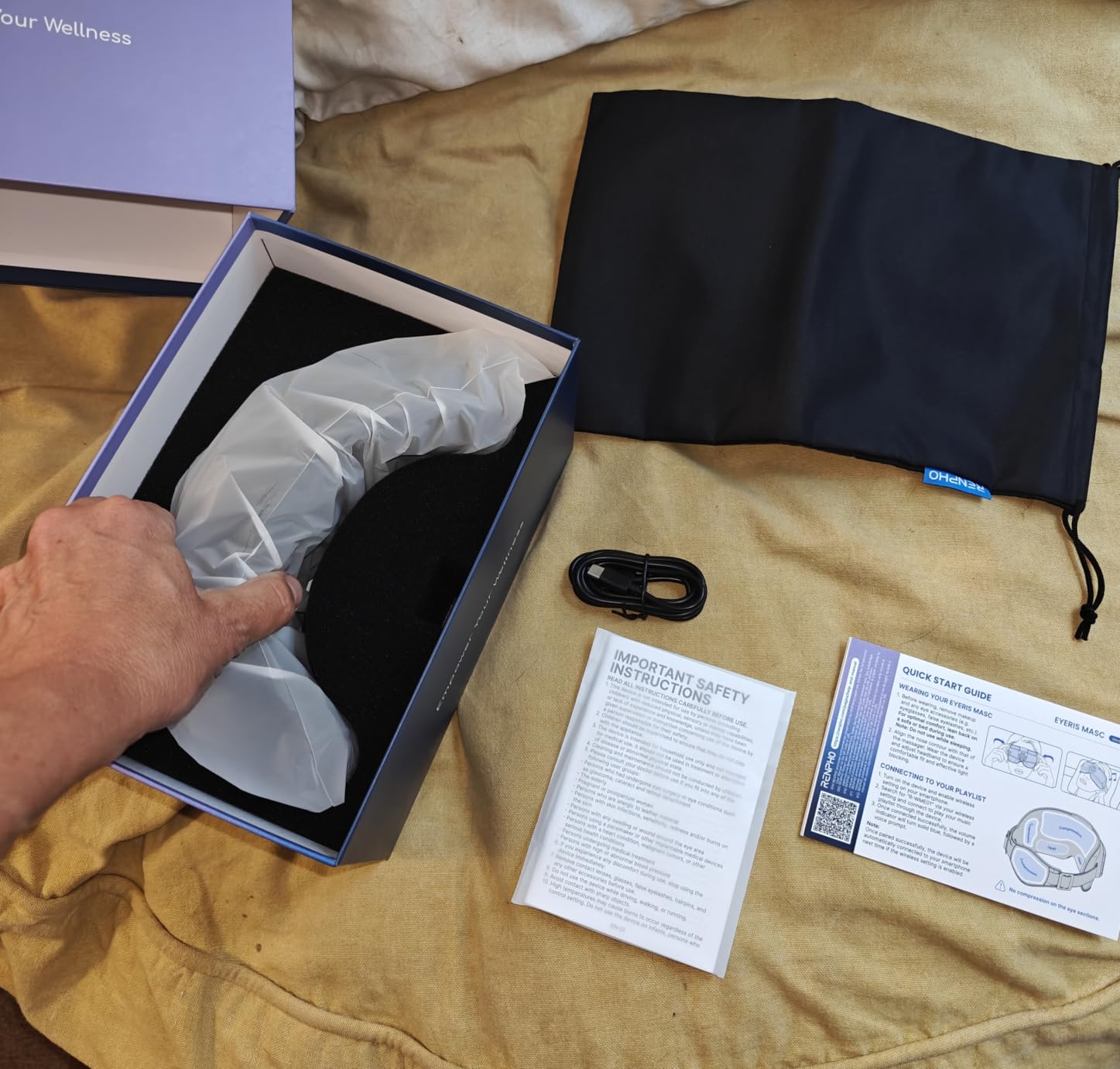 RENPHO Eyeris Masc Head and Eye Massager, Electric Heated Temple Massager | Head Massager with Compression for Head Tension, Heated Eye Mask for Eye Fatigue & Tired Eyes customer photo 1