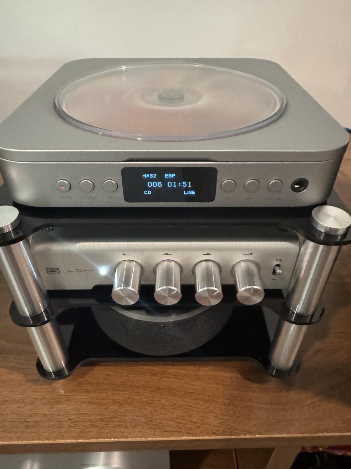 Fosi Audio Merak CD Player Portable Home Audio Desktop HiFi USB CD Ripping | All-in-One Audio Design, Remote Control, OLED Display, USB-A, 3.5mm Headphone Jack, LINE, OPT, 12V Trigger, DC 5V / 2A customer photo 1