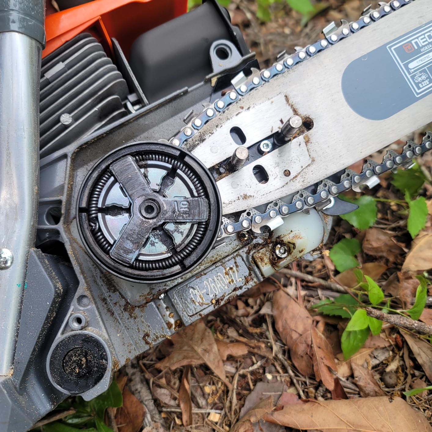 58cc Gas Chainsaw 2.8HP Gas Powered Chain Saw 18 20 Inch Guide Bar 2-Cycle Petrol Motosierra De Gasolina,Heavy Duty Handheld Chainsaw for Tree Cutting Firewood Logging customer photo 1