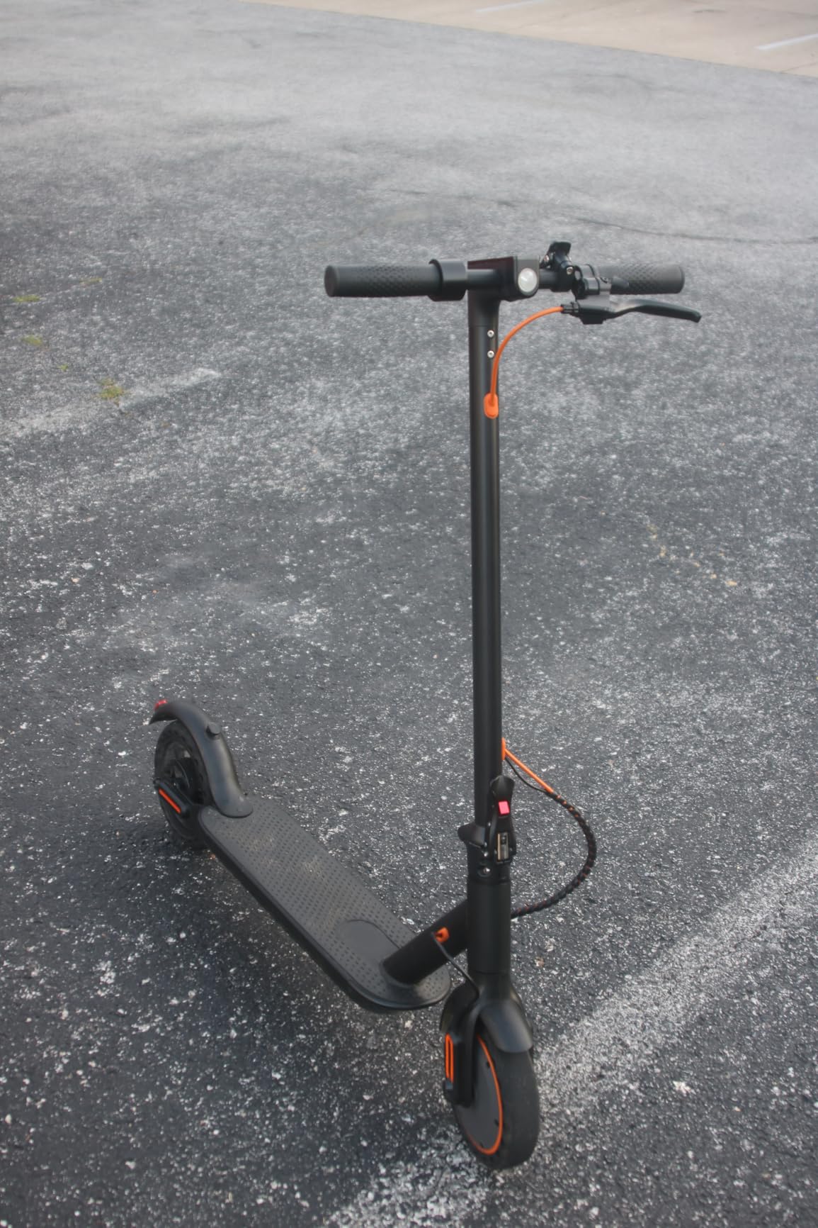 VOLPAM 10 Inches 500W Adult Electric Scooter with Dual Suspensions | Max 25 Miles Long Range & 19 MPH Top Speed, Folding E Scooter customer photo 1