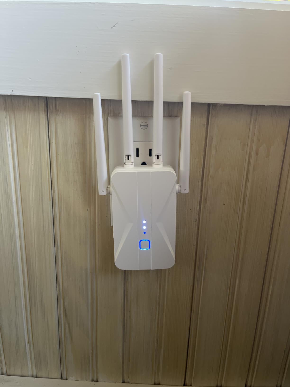AX3000 Outdoor WiFi 6 Extender - Outdoor Access Point - Long-Range Dual Band WiFi, IP67/PoE/5 Antennas for Events, Commercial Use | Starlink-Compatible customer photo 1
