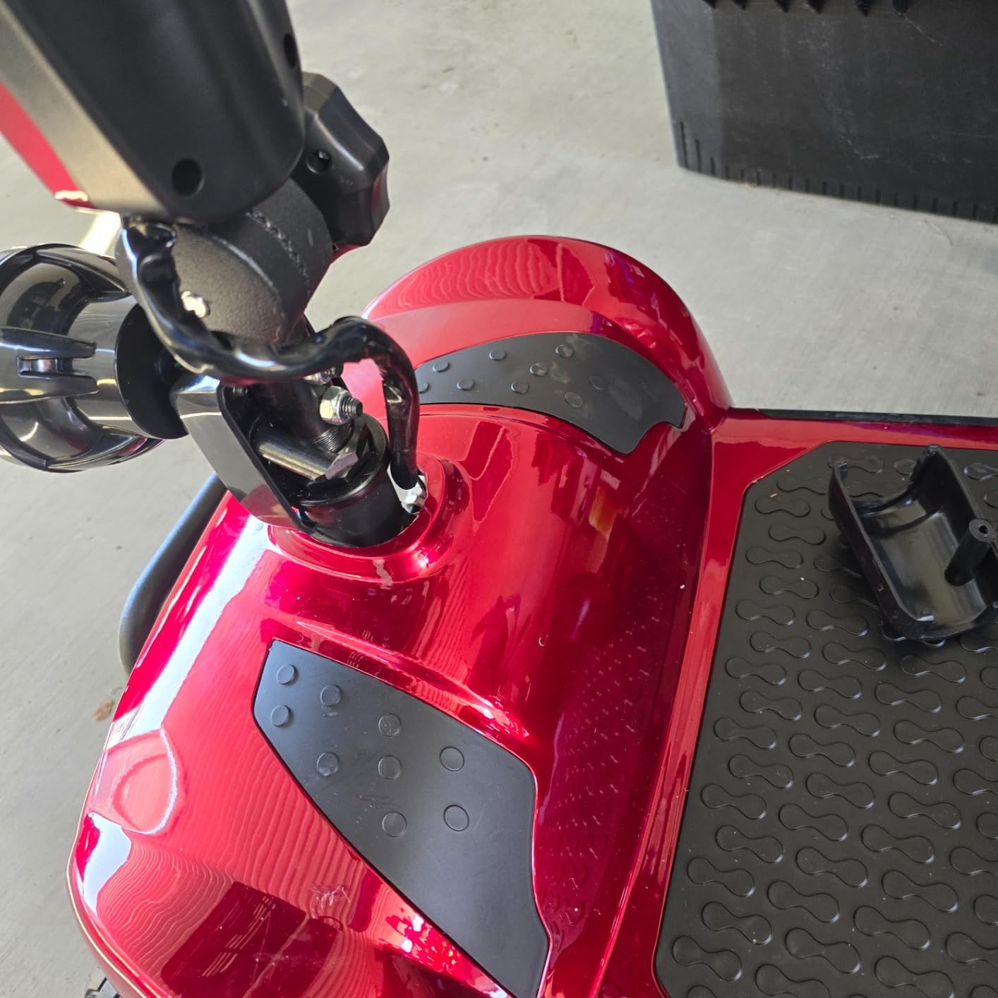 Ecomobi All-Terrain Heavy Duty Mobility Scooter for Seniors & Adults, 1000W Powerful Motor, 550 lbs Weight Capacity, 32 Mile Extended Range, 9 MPH, 13