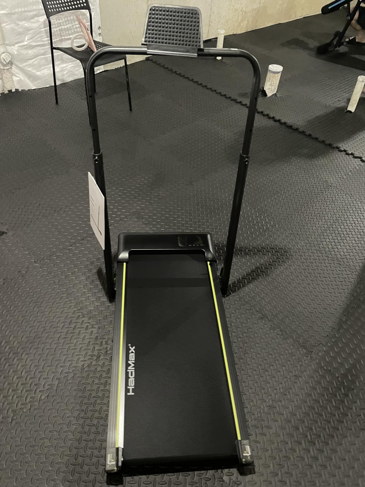 Walking Pad Treadmill with 10% Incline,3.0HP Foldable Treadmill for Home with Handle Bar,Under Desk Walking Machine,300lbs Capacity,Compact Quiet for Apartment Home Office customer photo 2