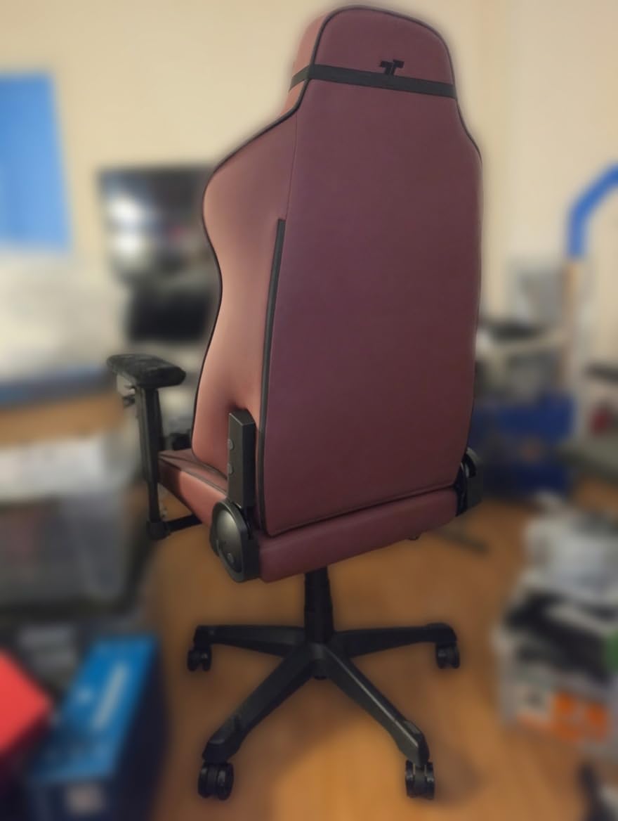 TTRACING Jujutsu Kaisen Guardian High Back Gaming Chair, Itadori Yuji Ver | Ideal for Esports Home Office, Premium Faux Leather, Full-Tilt Wide Seat, 4D Armrests, Ergonomic Computer Desk Lumbar Support customer photo 1