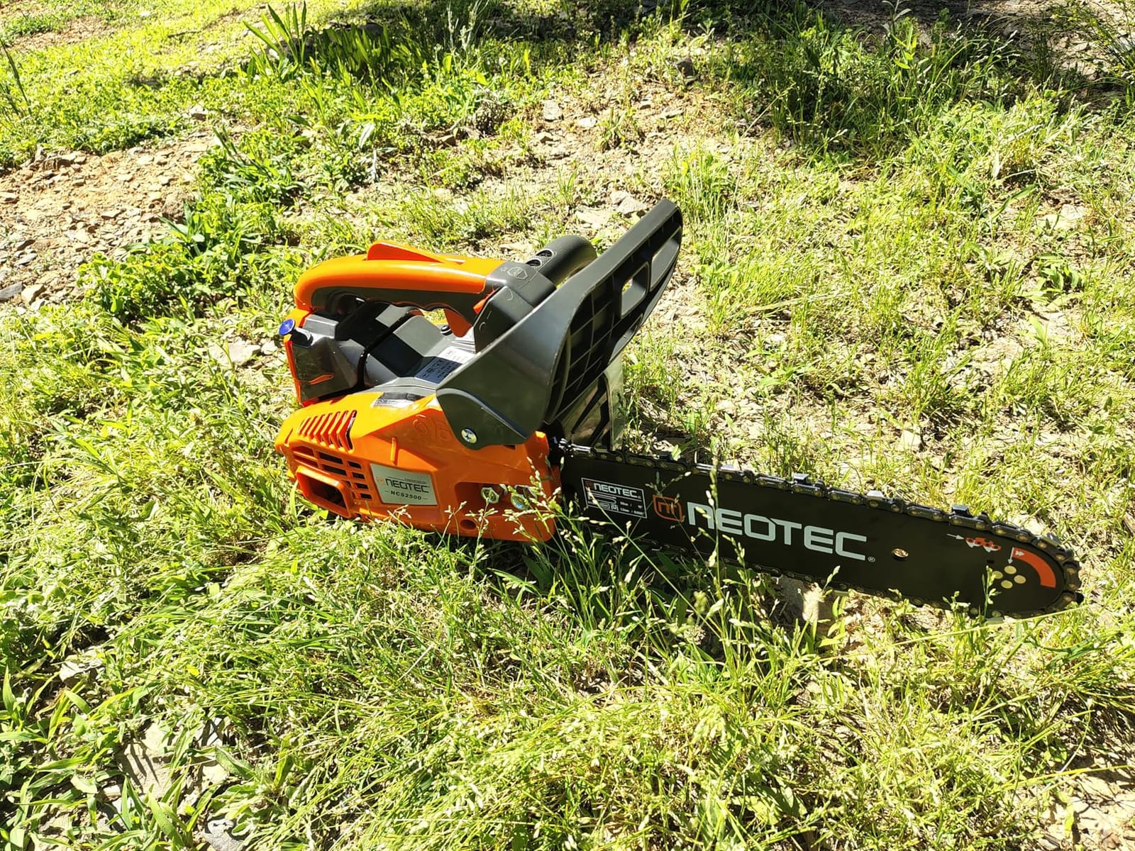 NEO-TEC 62cc 20 Inch Gas Powered Chainsaw 2-Cycle Petrol 3.5HP Handheld Reliable for Tree Pruning Wood Cutting Firewood Preparation and Yard Maintenance customer photo 1